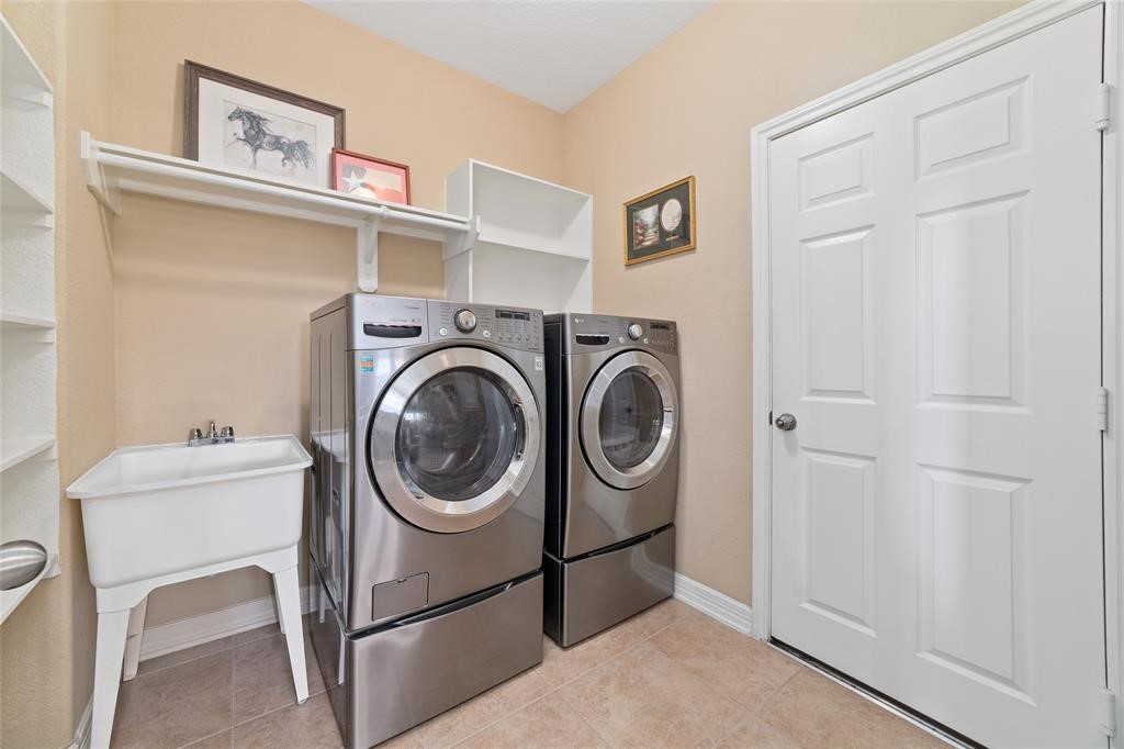 6215 Silver Thistle Lane Property Photo 27