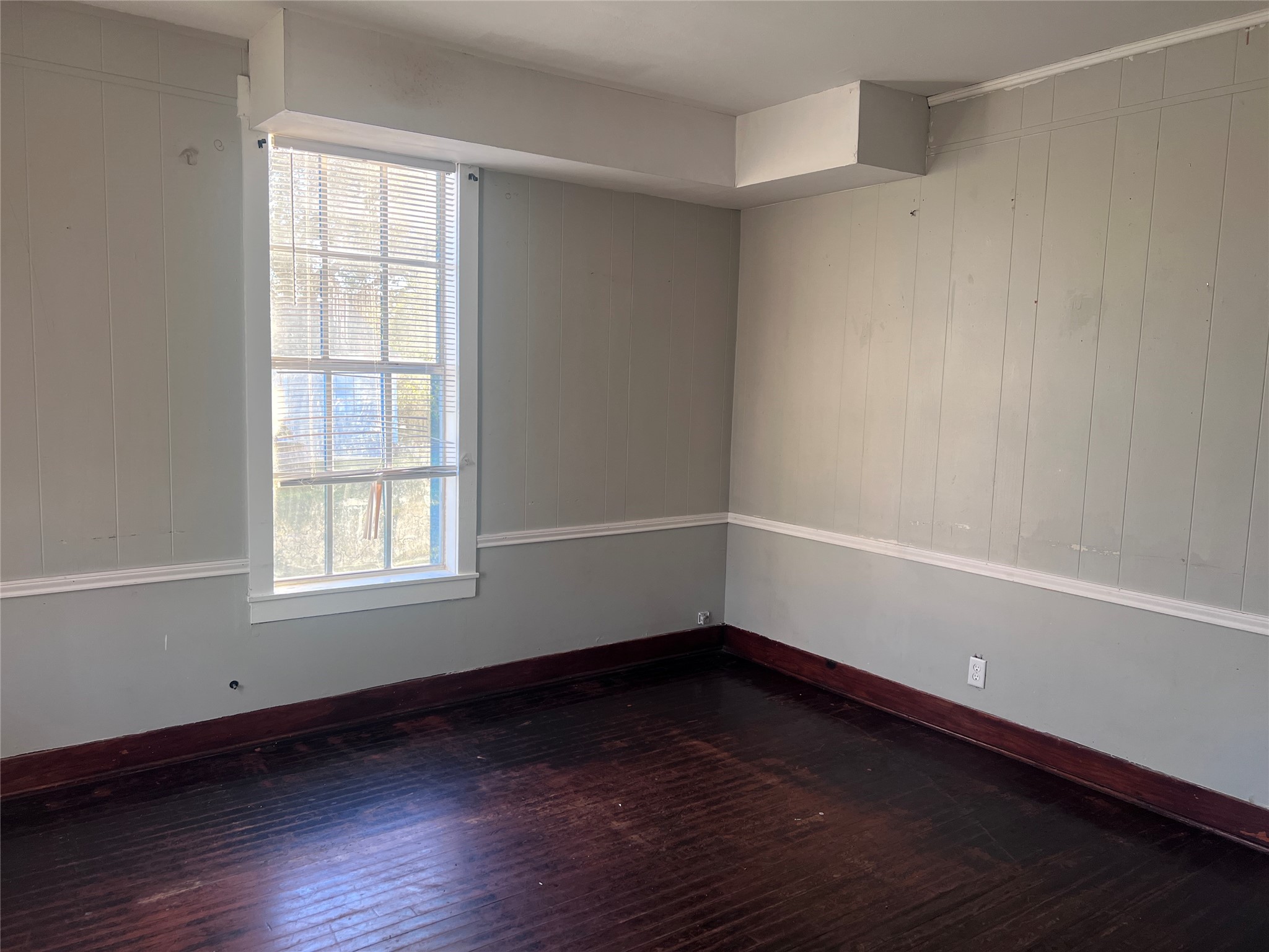 621 Harrison Property Photo 4
