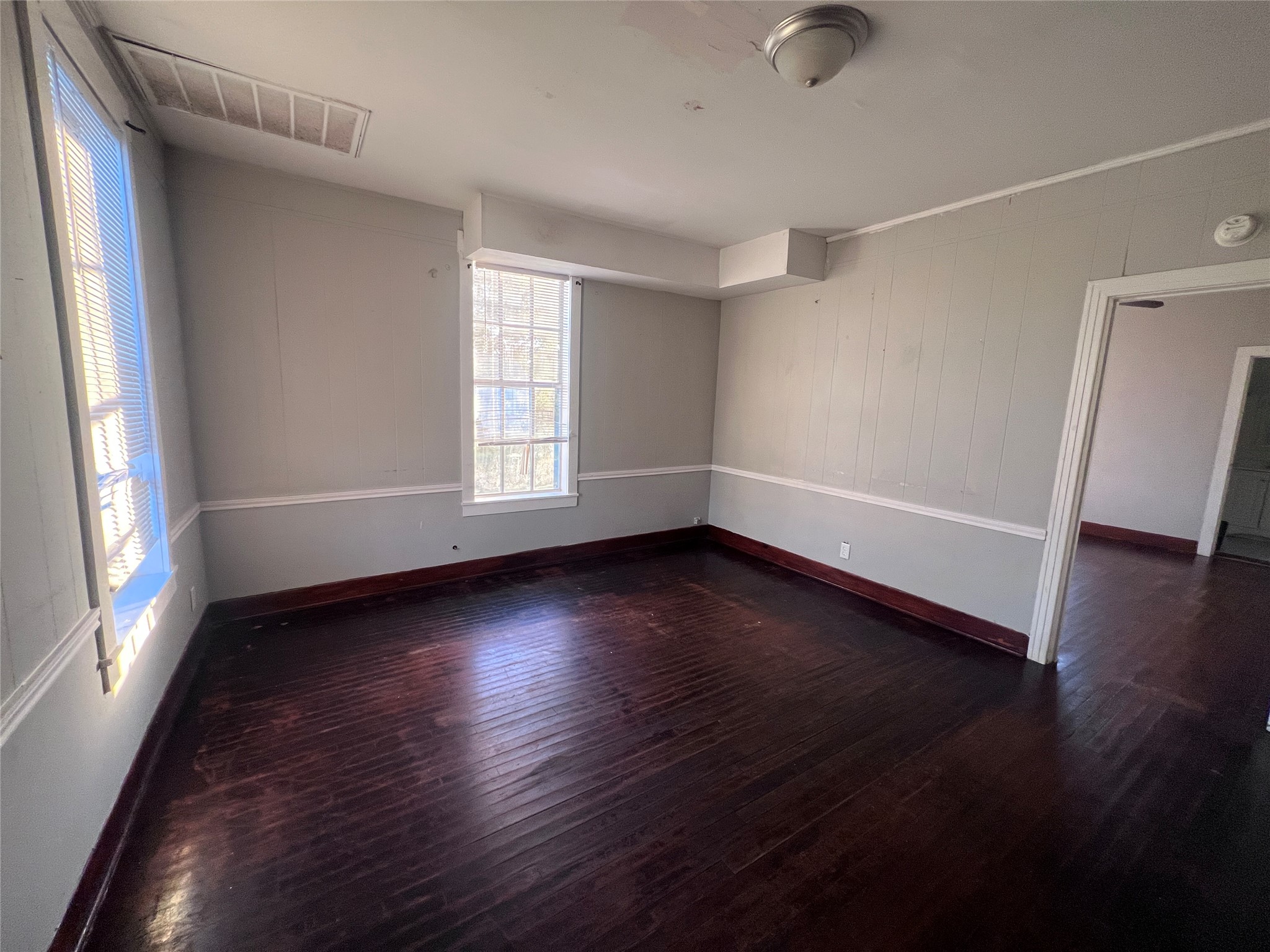 621 Harrison Property Photo 5