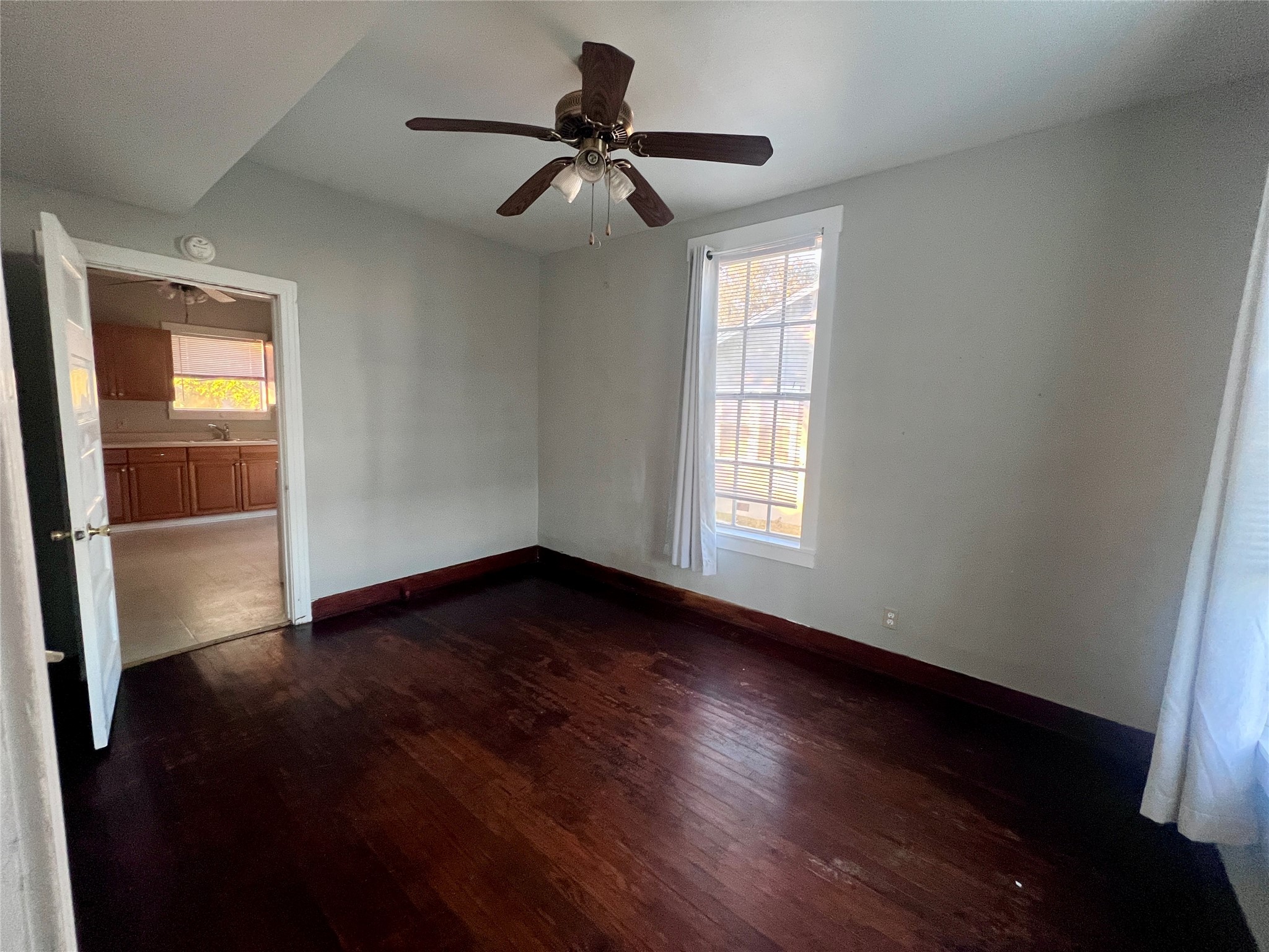 621 Harrison Property Photo 7