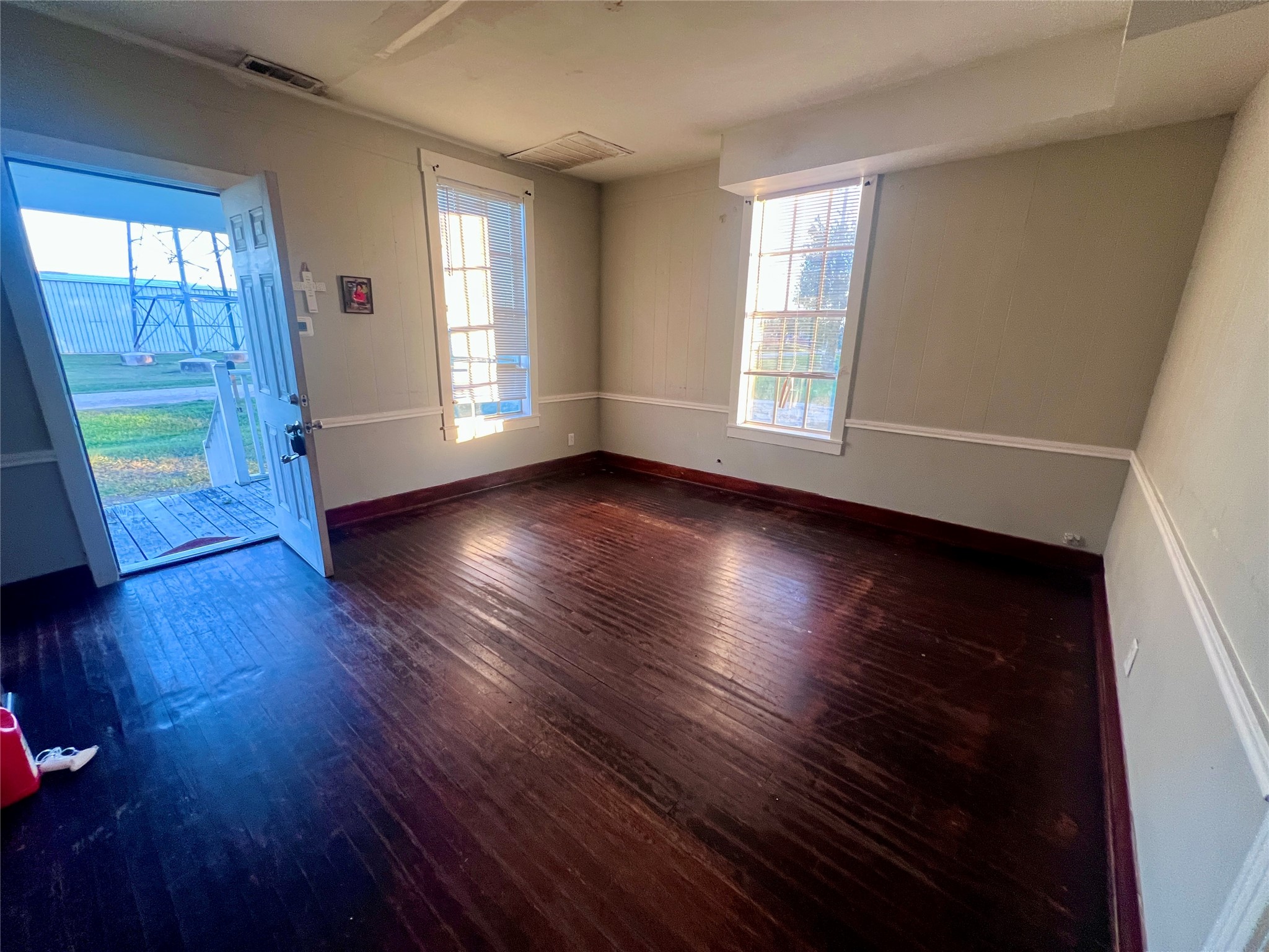 621 Harrison Property Photo 14