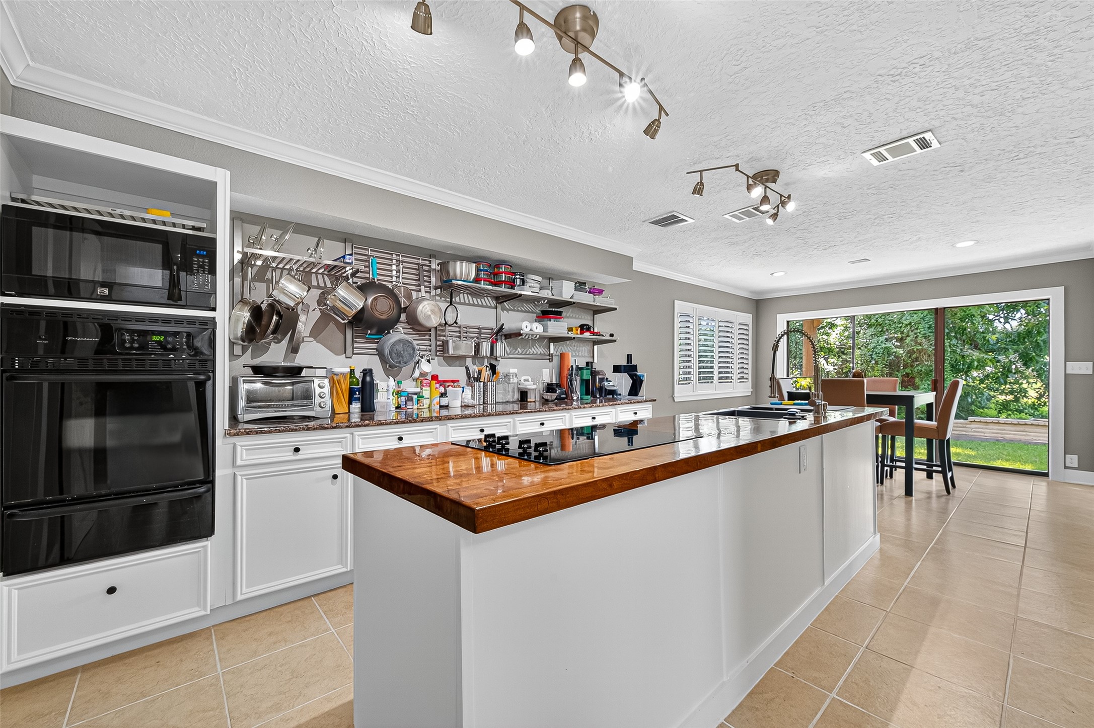 5815 Green Terrace Ln Property Photo 13