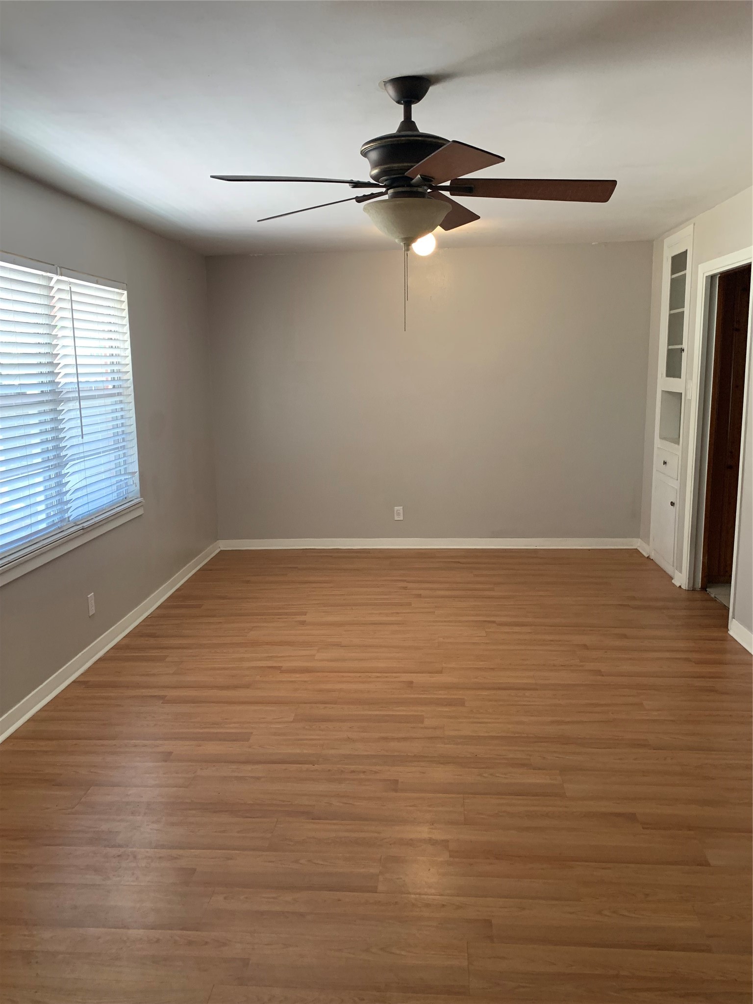 1015 Oak Drive Property Photo 4