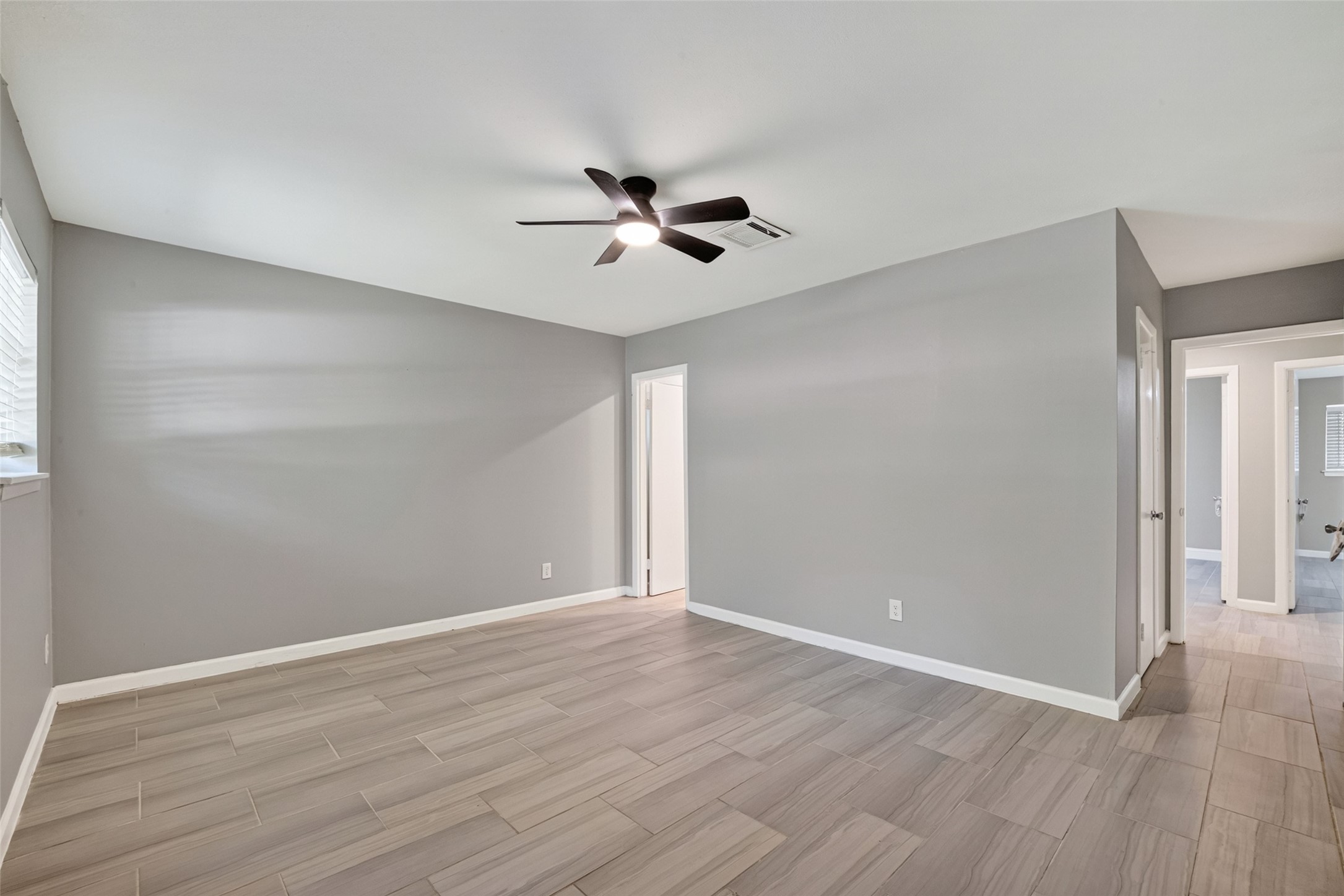 7607 Tanager Street Property Photo 17