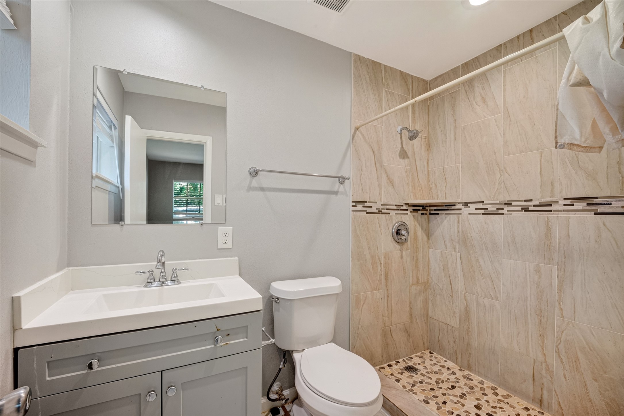 7607 Tanager Street Property Photo 18