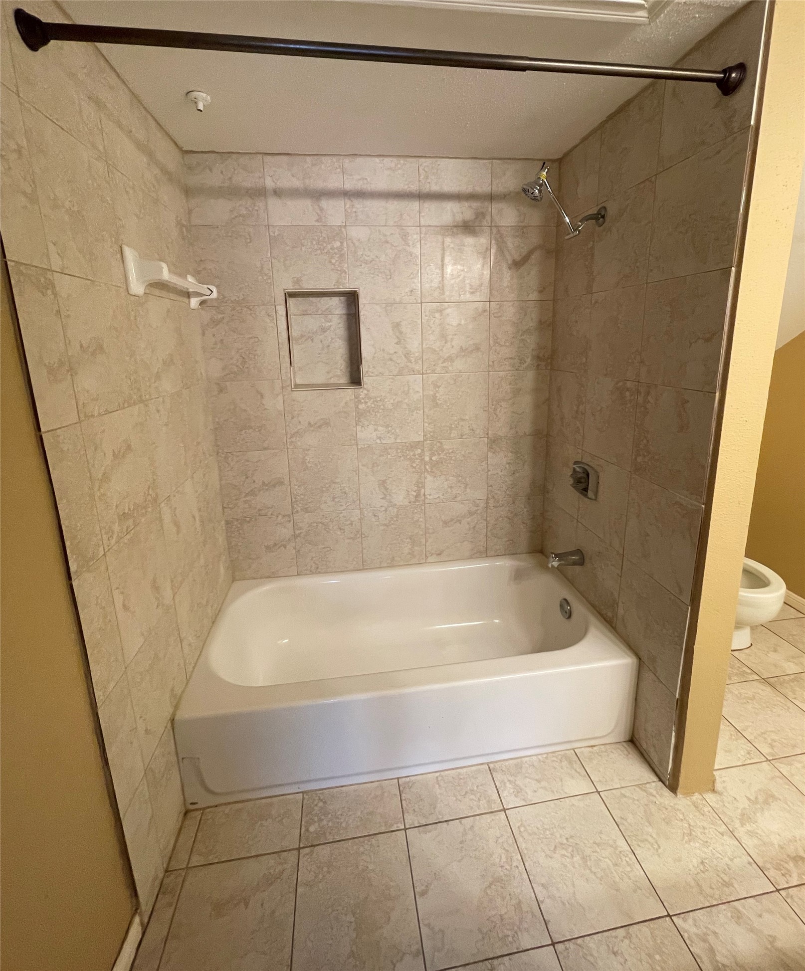 3100 Walnut Bend Lane 208 Property Photo 12