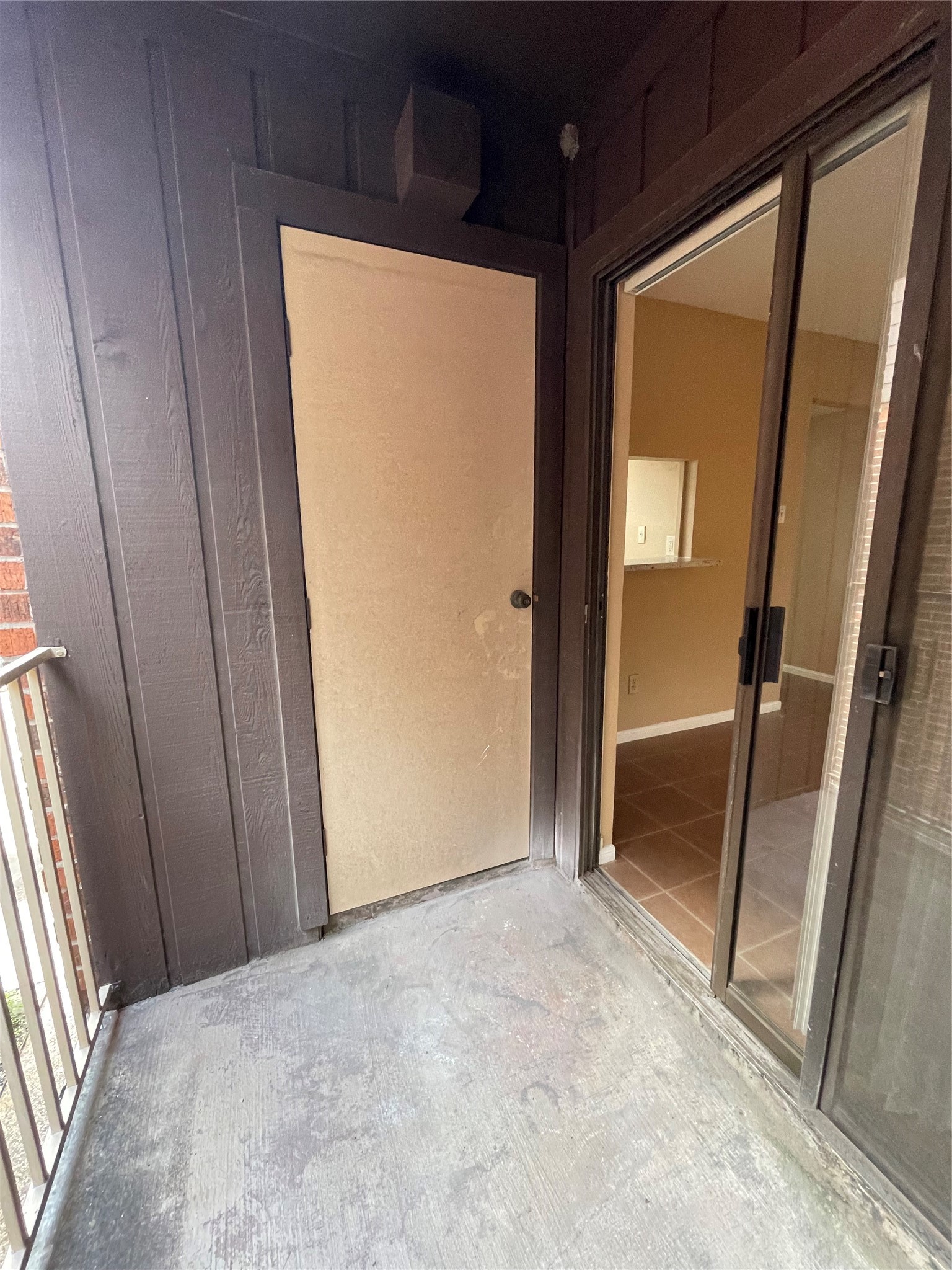 3100 Walnut Bend Lane 208 Property Photo 17
