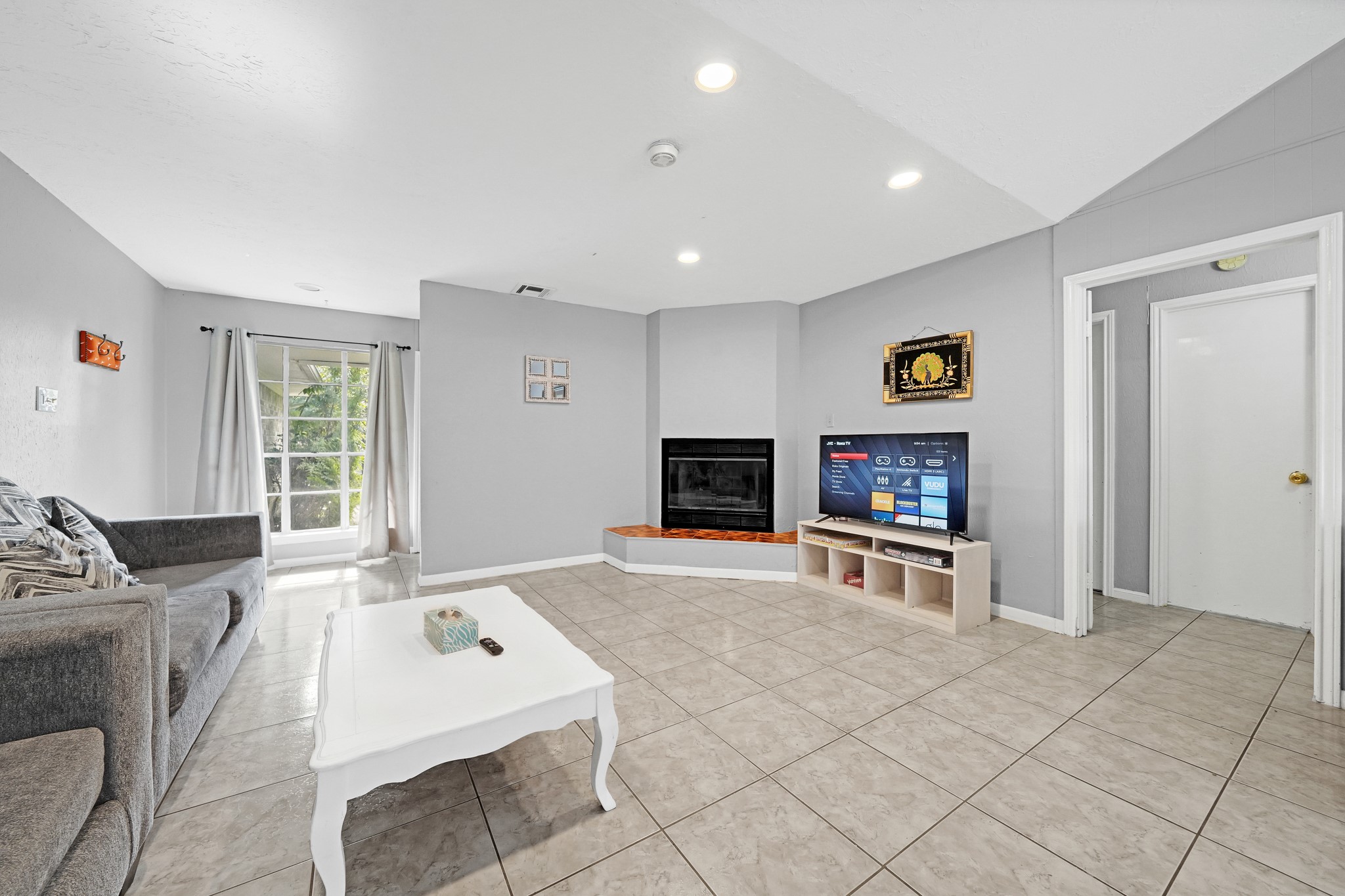 222 Wickhamford Way Property Photo 8