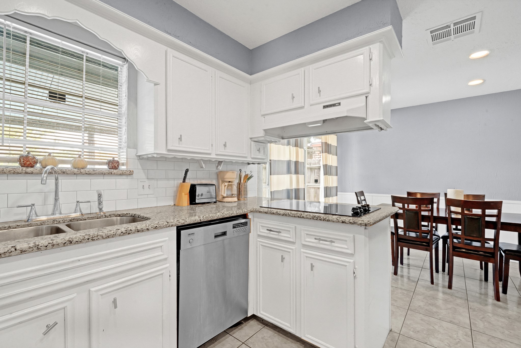 222 Wickhamford Way Property Photo 40