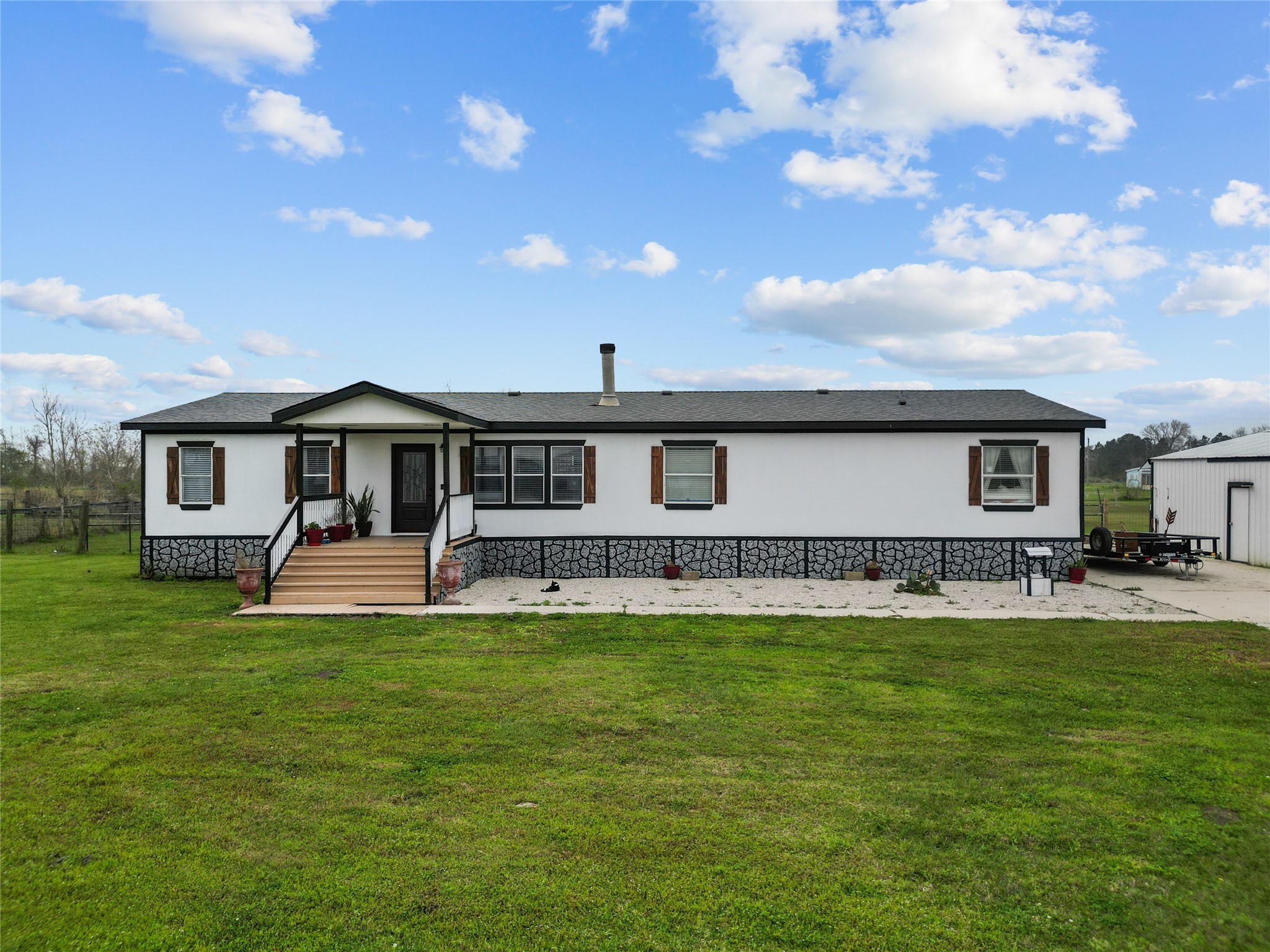 11017 33rd Street Property Photo