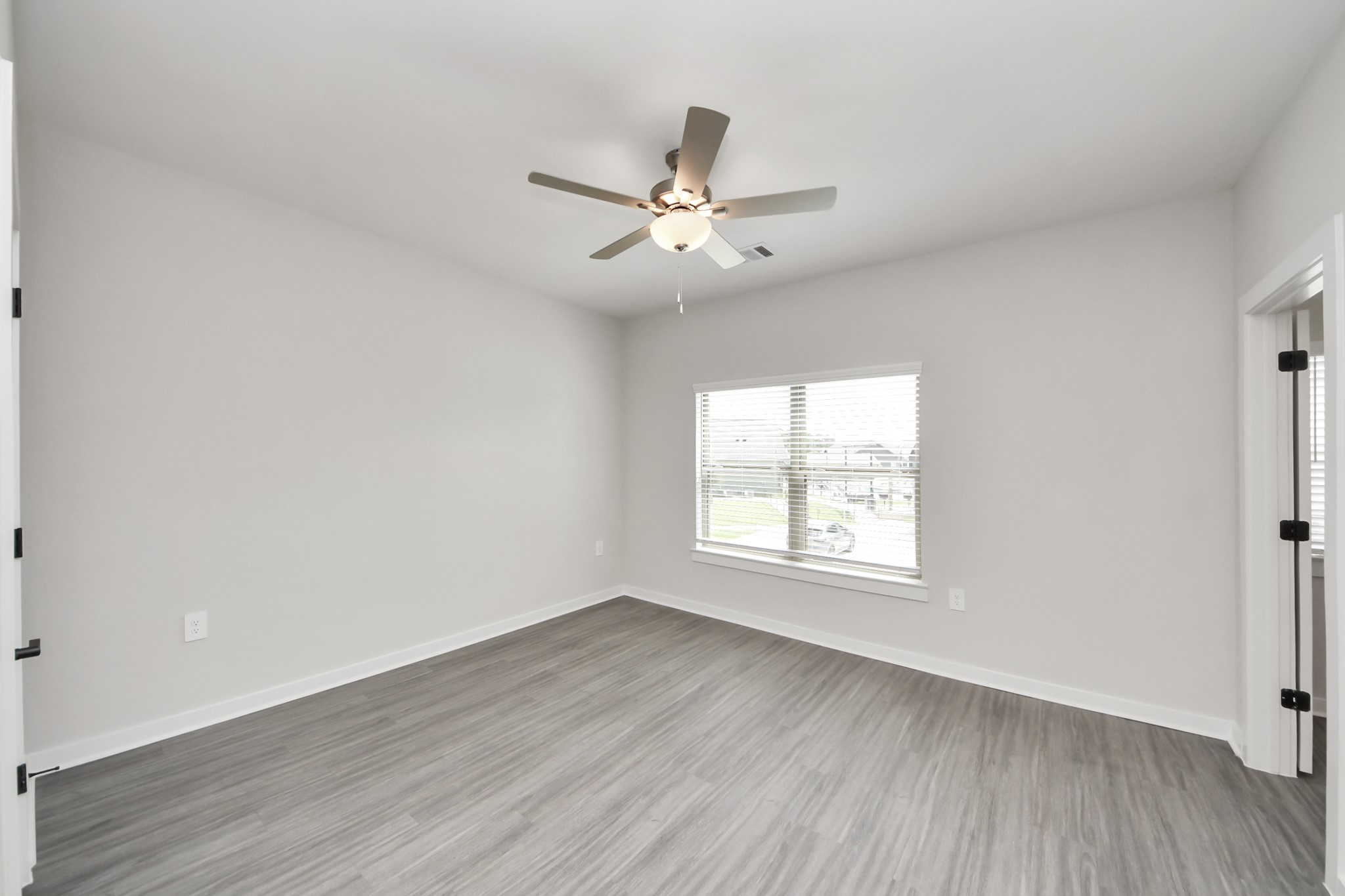 7711 Longmire Road 97 Property Photo 25