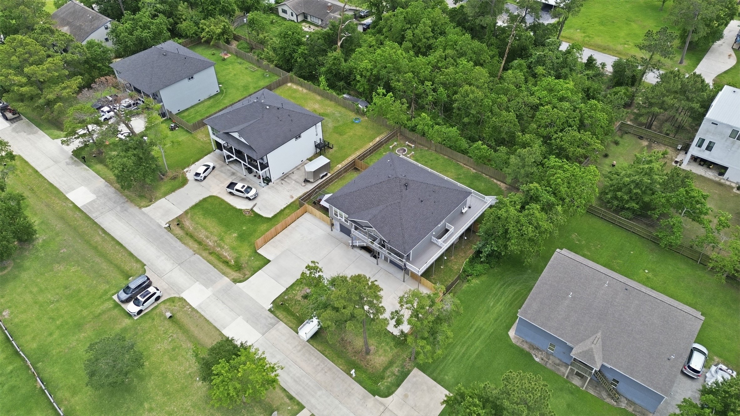 613 Oakdale Street Property Photo 44