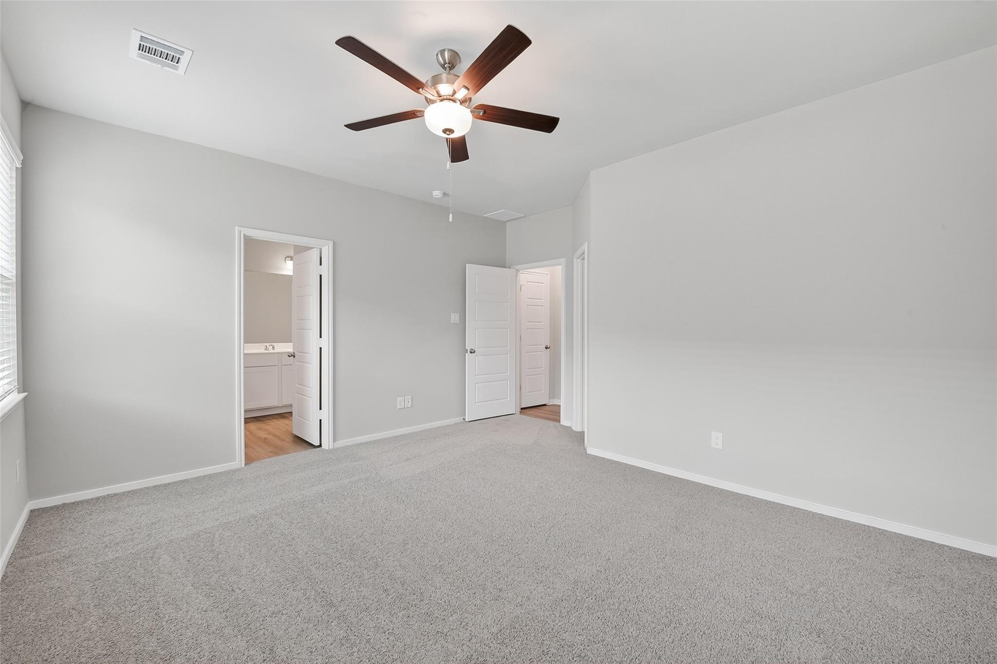 2107 Spring Hollow Drive, Baytown Tx 77521 Property Photo 23