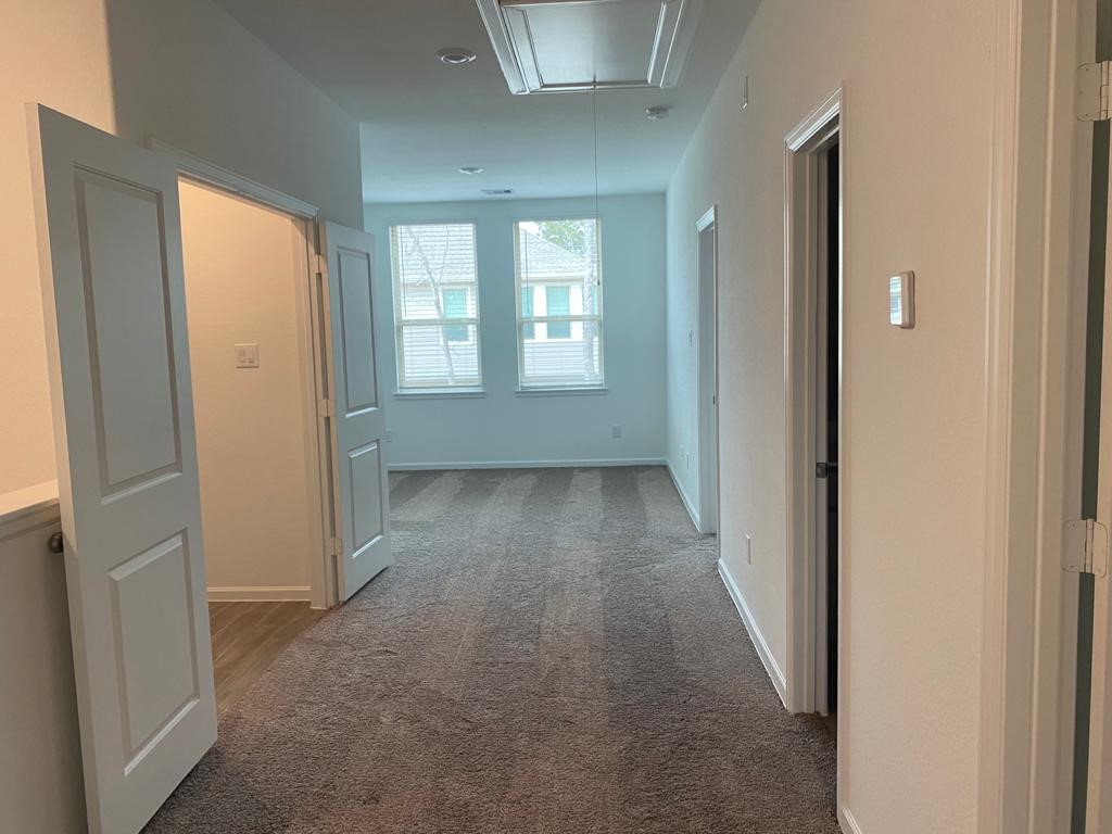 504 Bristol Tide Court Property Photo 12