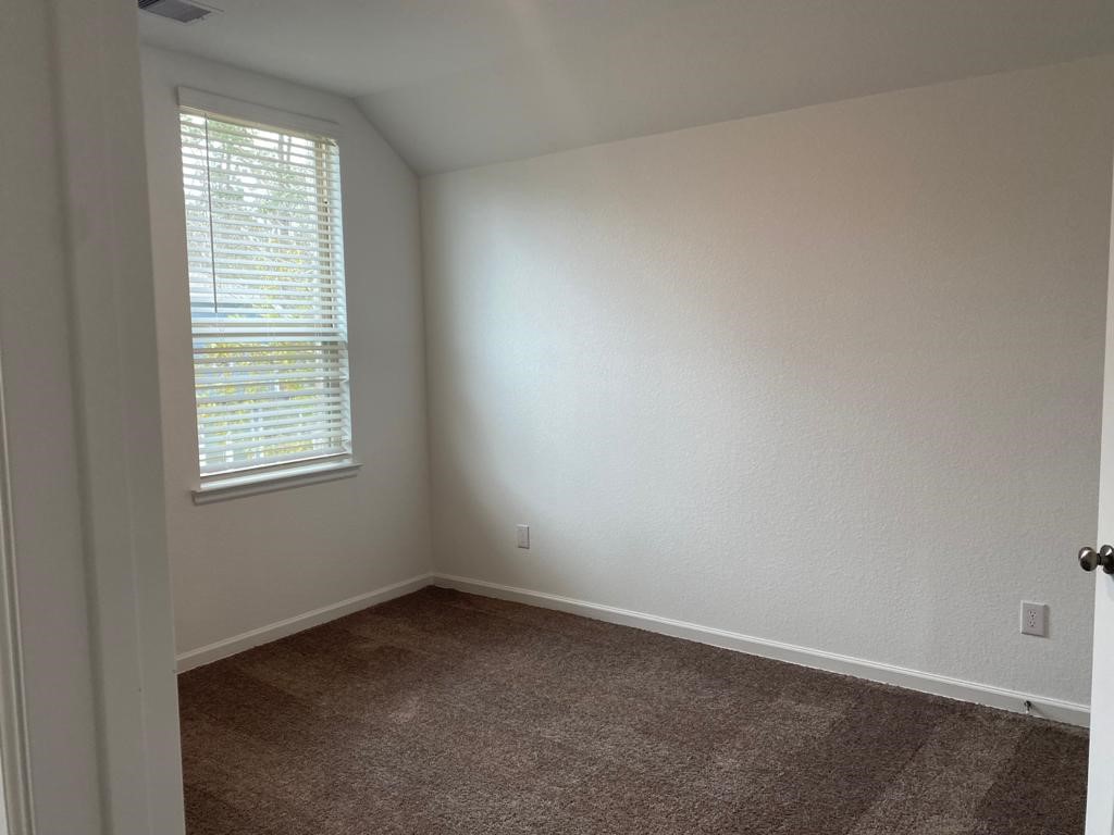 504 Bristol Tide Court Property Photo 13