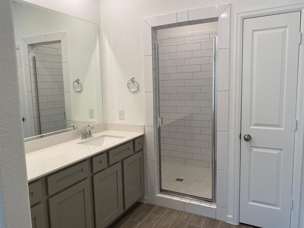 504 Bristol Tide Court Property Photo 17