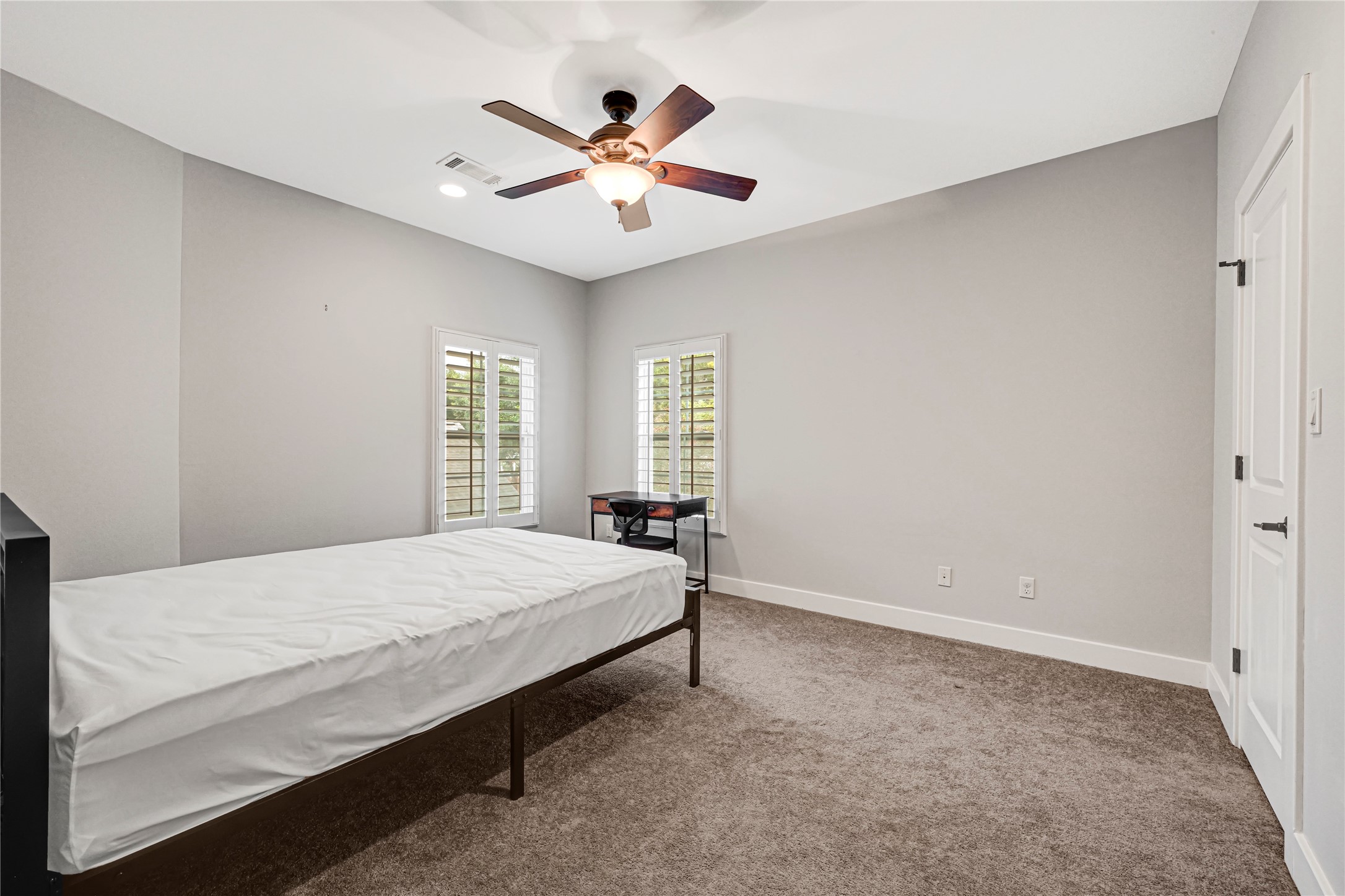 11218 Gallant Ridge Property Photo 12