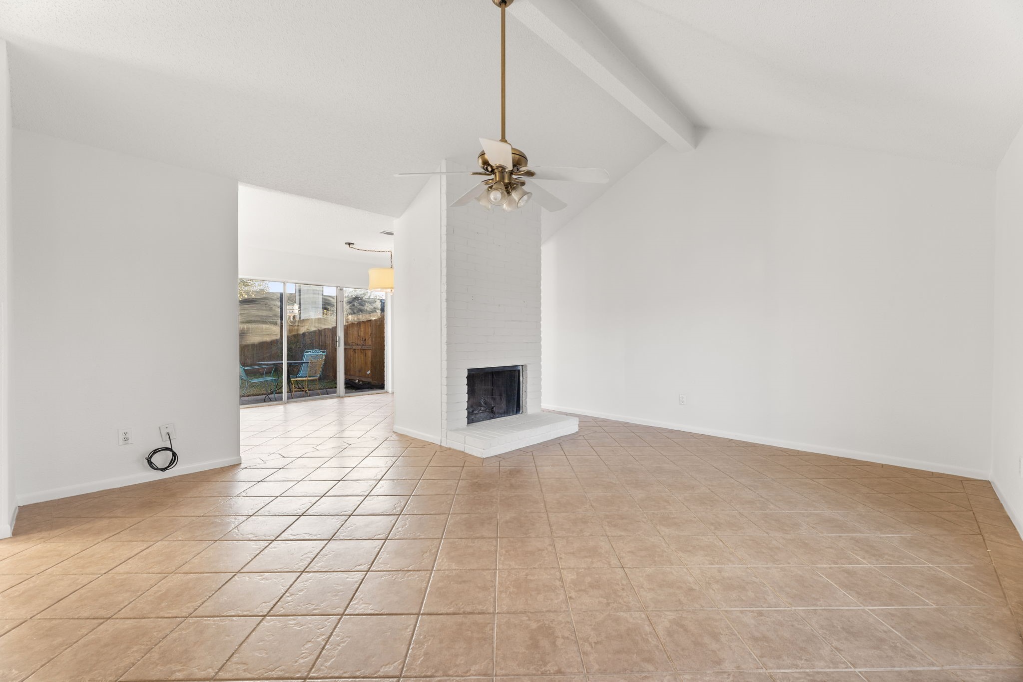 3932 Frontier Dr Drive Property Photo 8