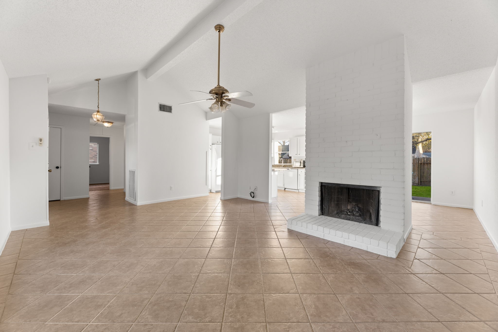 3932 Frontier Dr Drive Property Photo 10