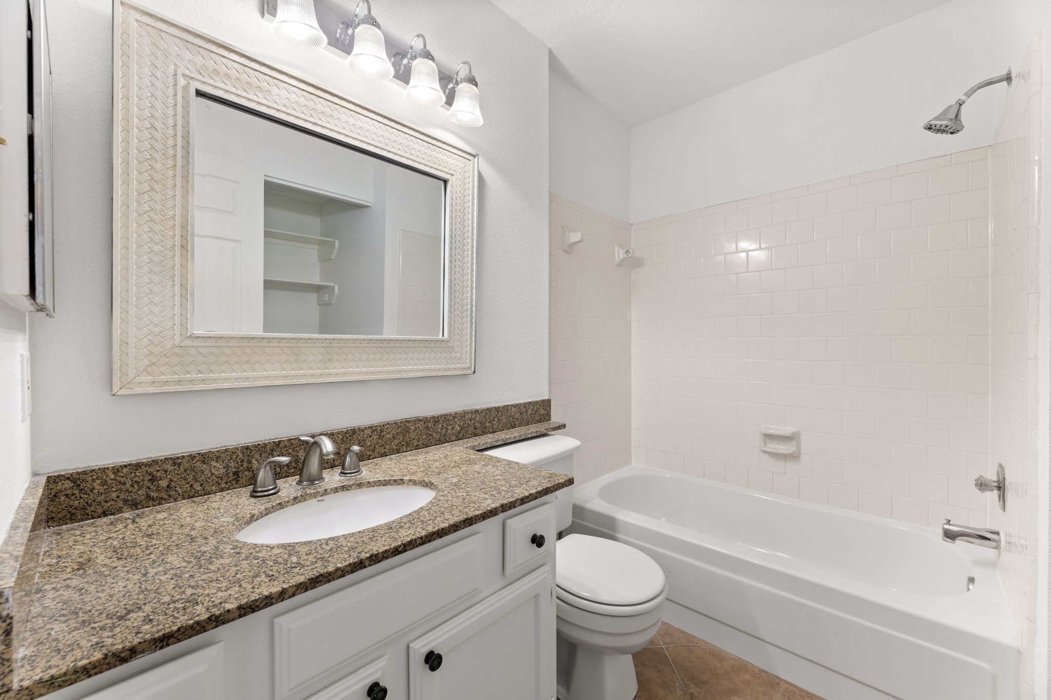 3932 Frontier Dr Drive Property Photo 11