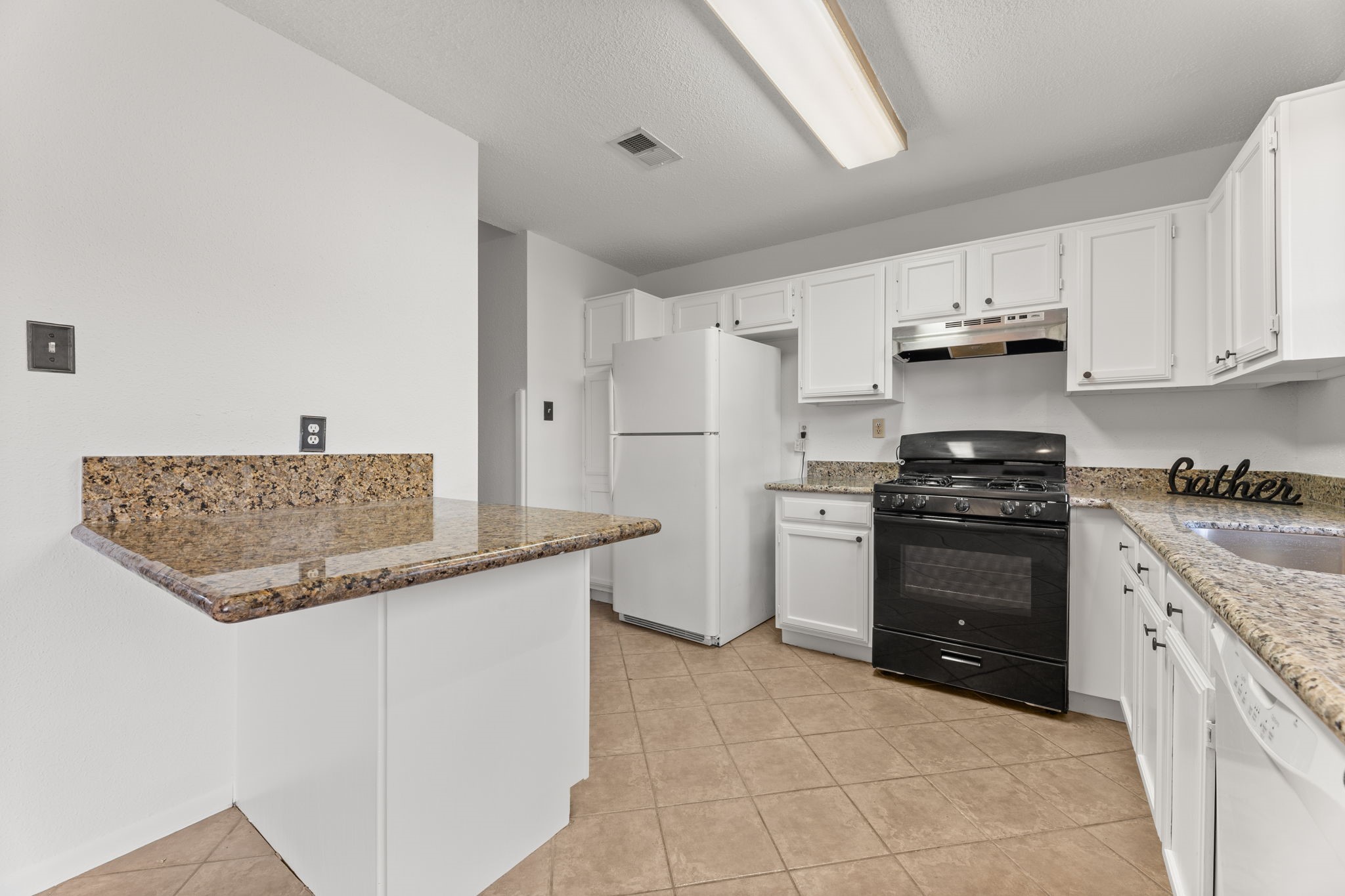 3932 Frontier Dr Drive Property Photo 19