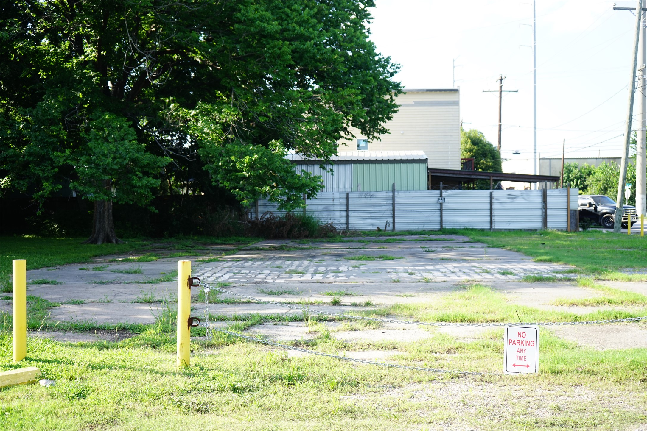 1310 Roosevelt Street Property Photo 4