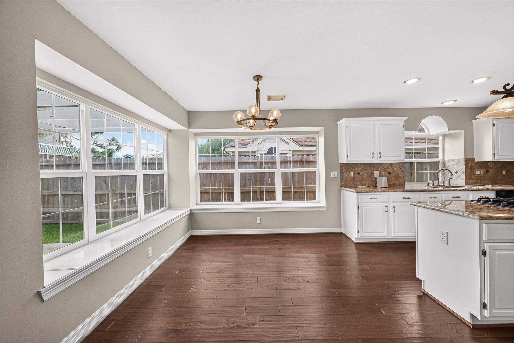 1438 Forest Home Drive Property Photo 14