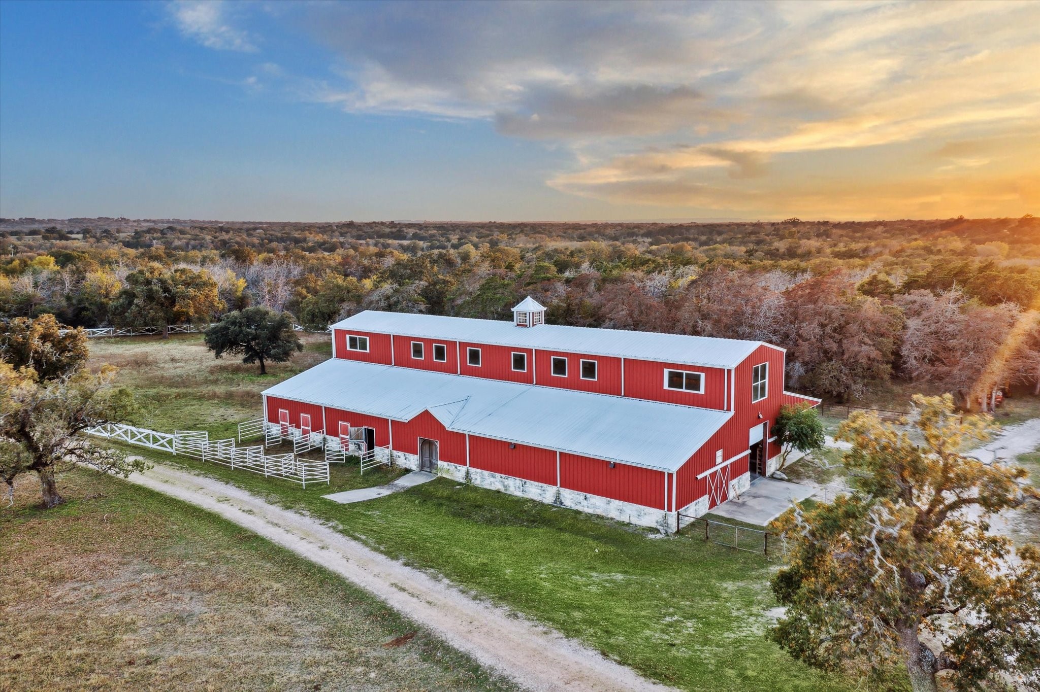 900 Fm 1948 W Property Photo 38