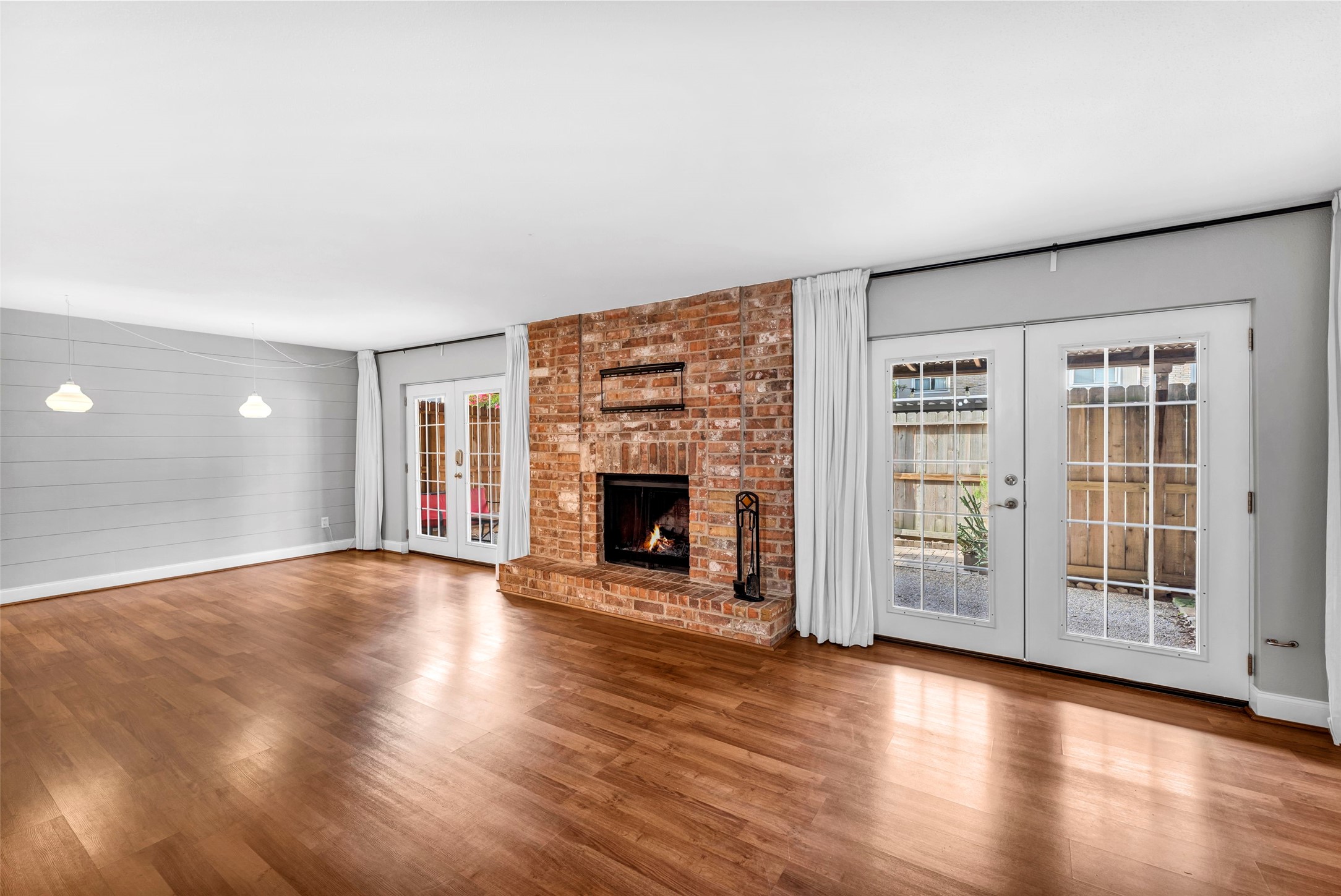1553 W Sam Houston Parkway S Property Photo 14