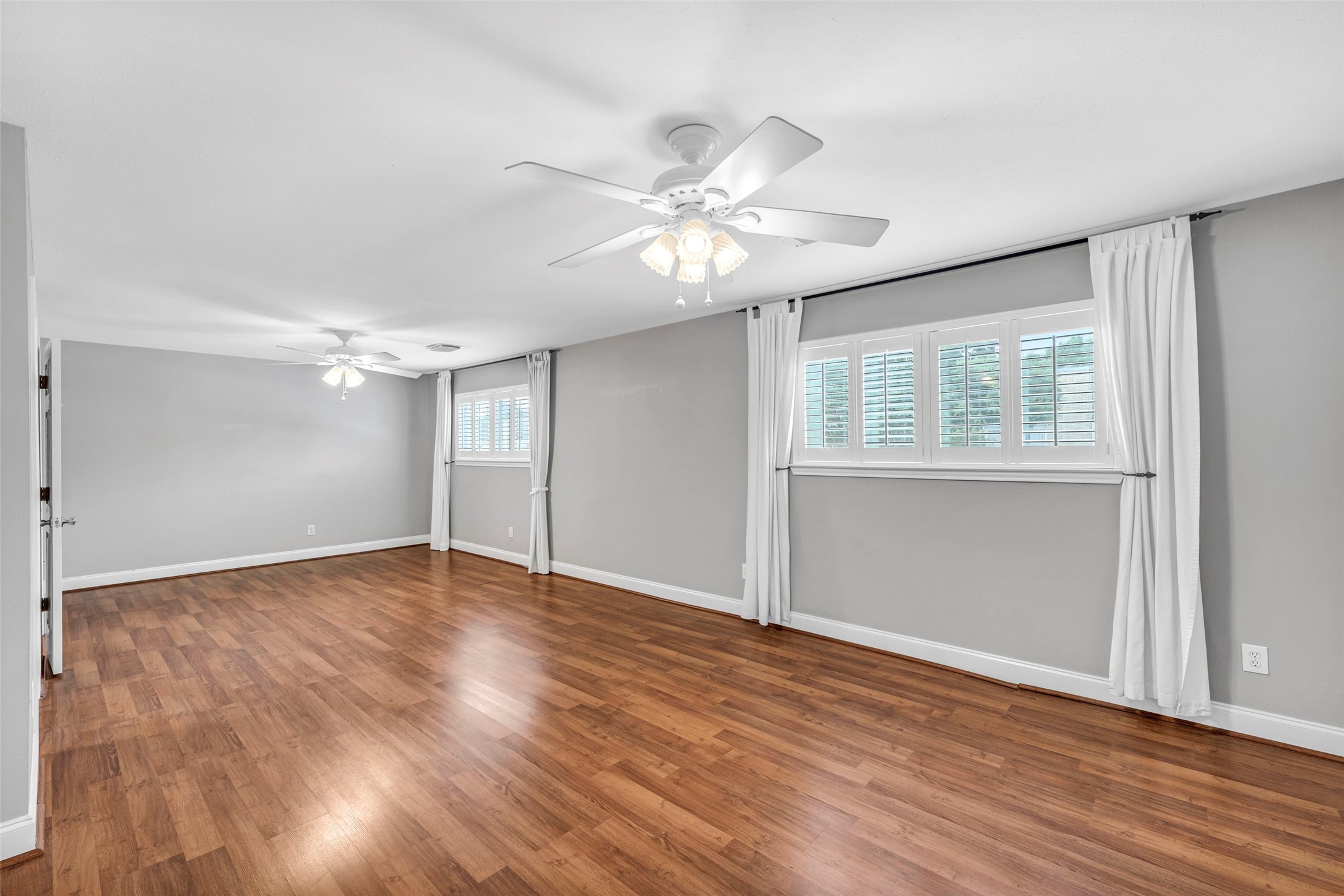 1553 W Sam Houston Parkway S Property Photo 15