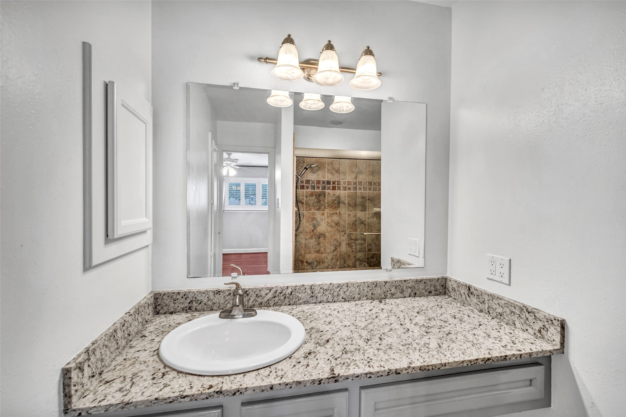 1553 W Sam Houston Parkway S Property Photo 21