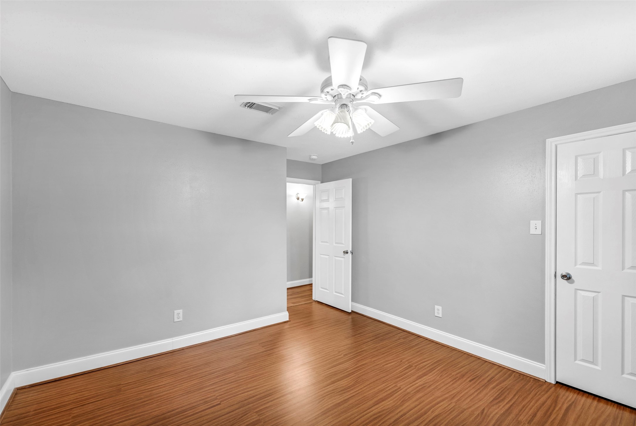 1553 W Sam Houston Parkway S Property Photo 25