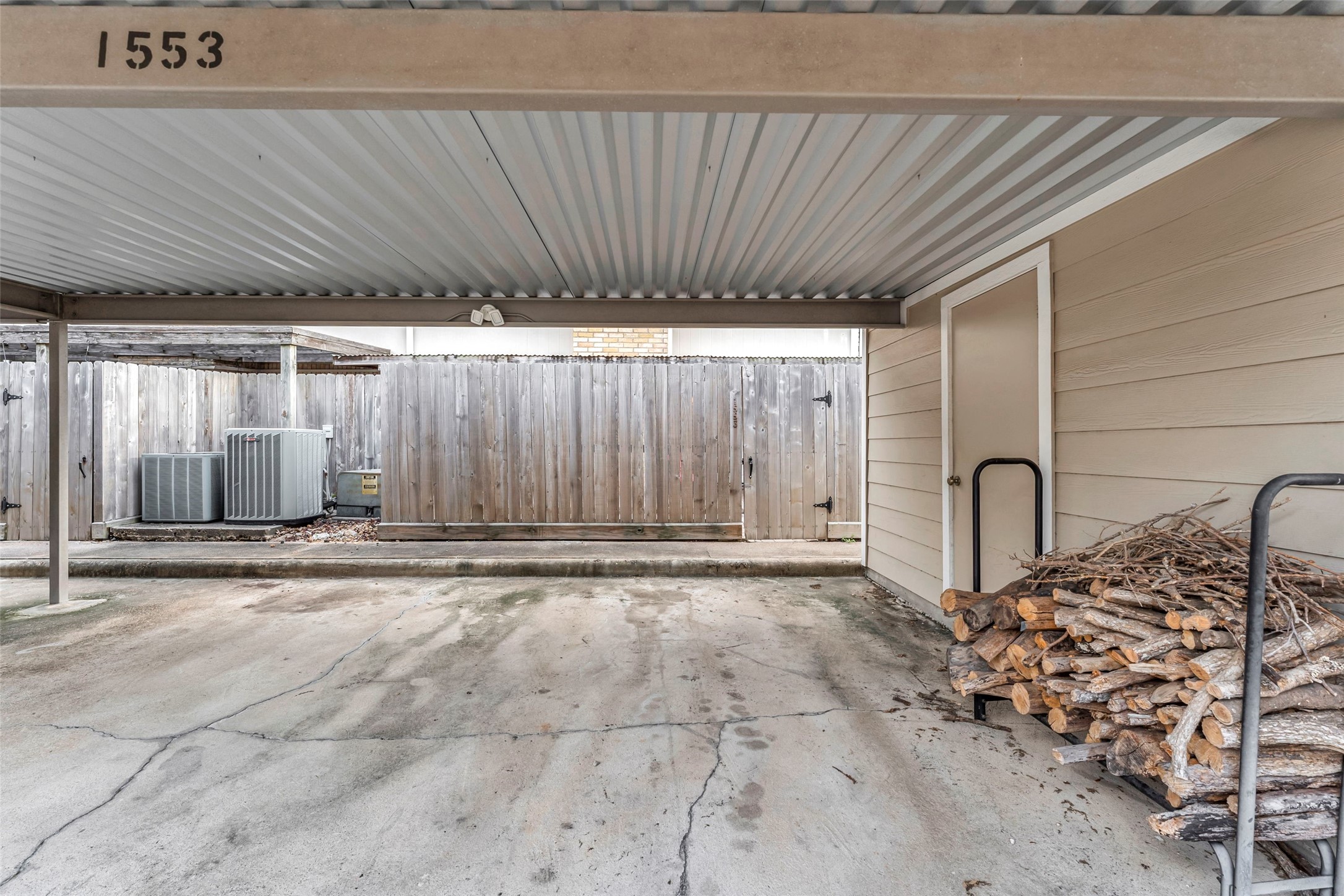 1553 W Sam Houston Parkway S Property Photo 33