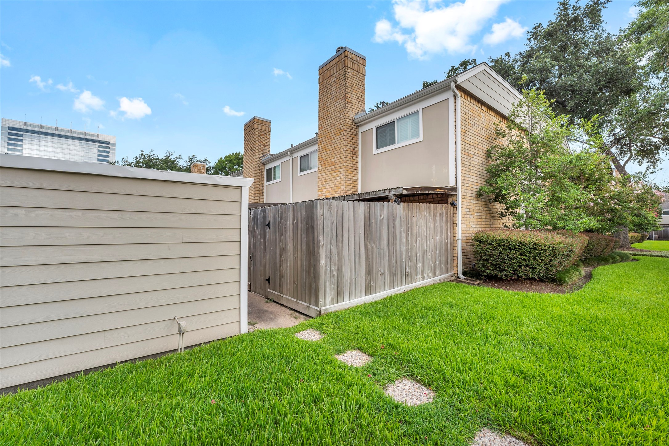 1553 W Sam Houston Parkway S Property Photo 34