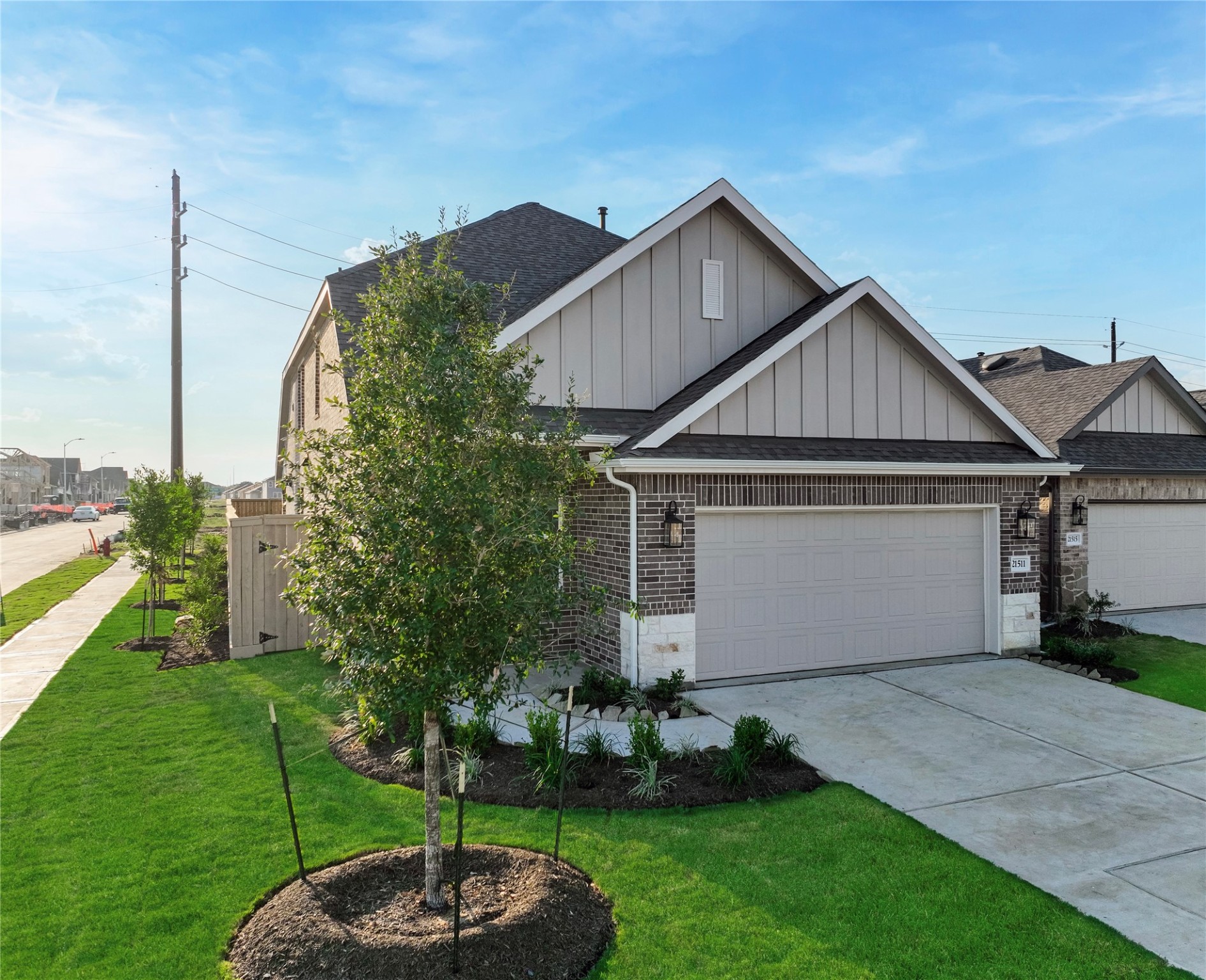 21511 Berry Crest Lane Property Photo 1