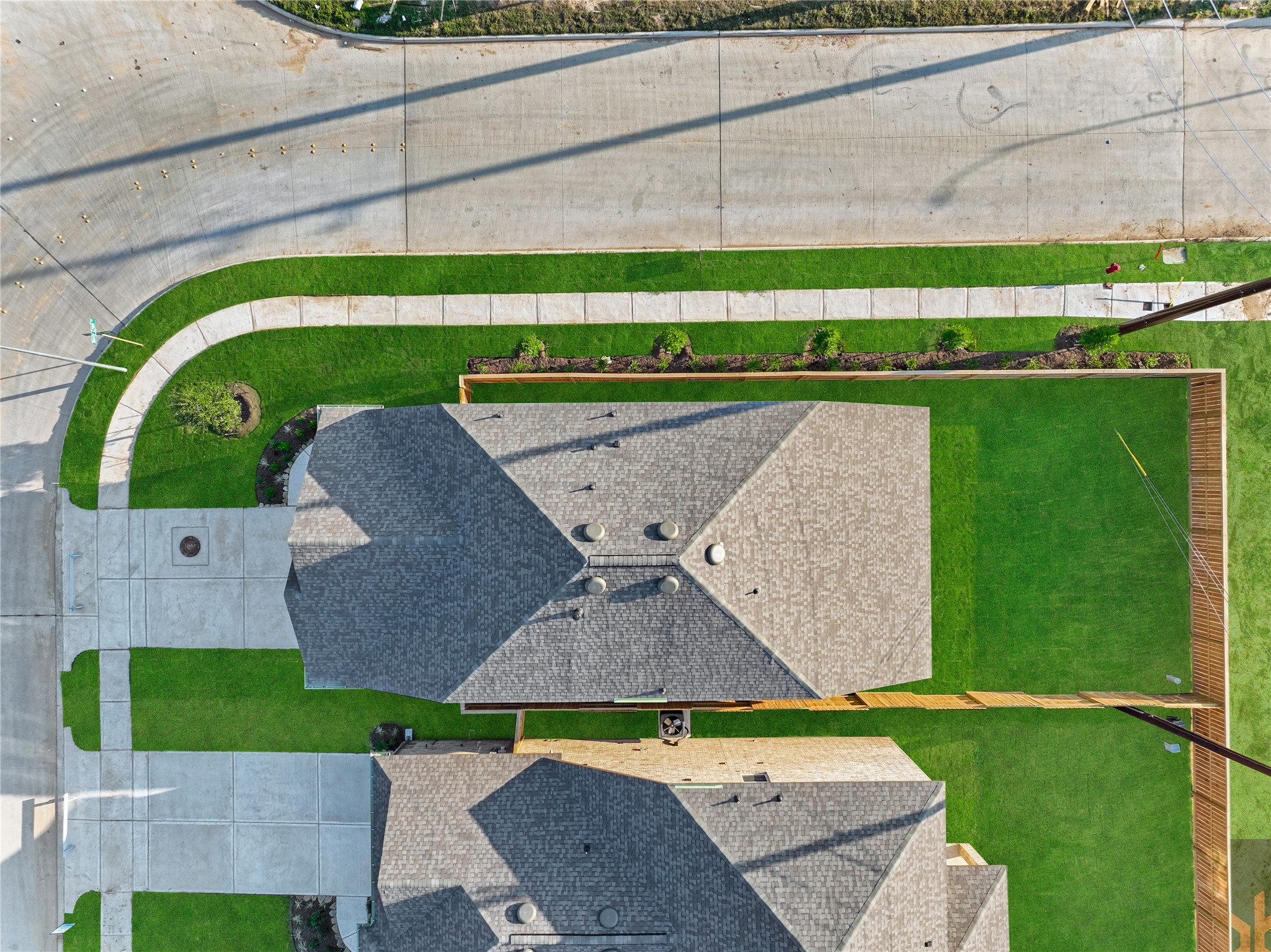 21511 Berry Crest Lane Property Photo 4