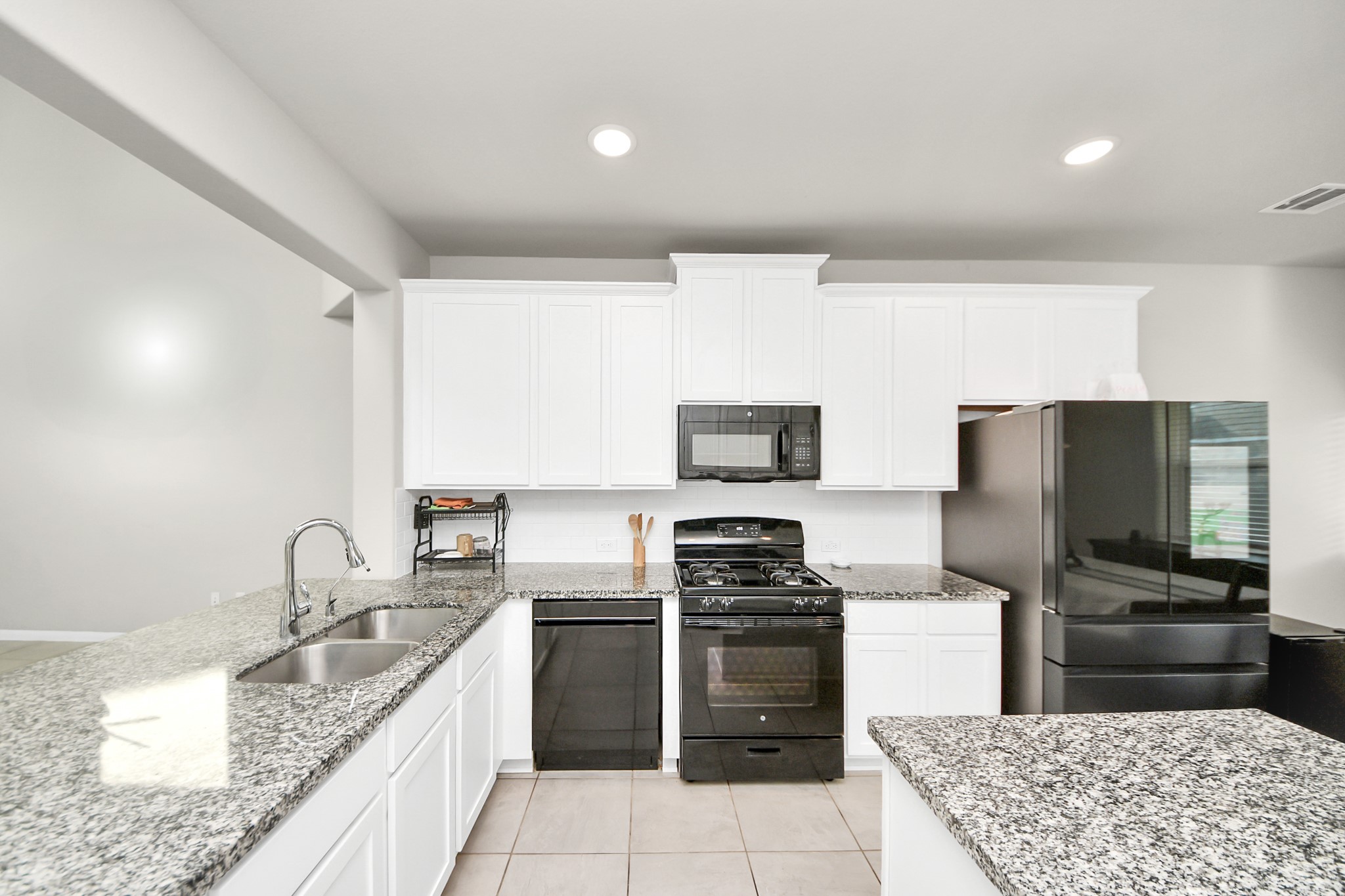 6302 Prince Place Drive Property Photo 11