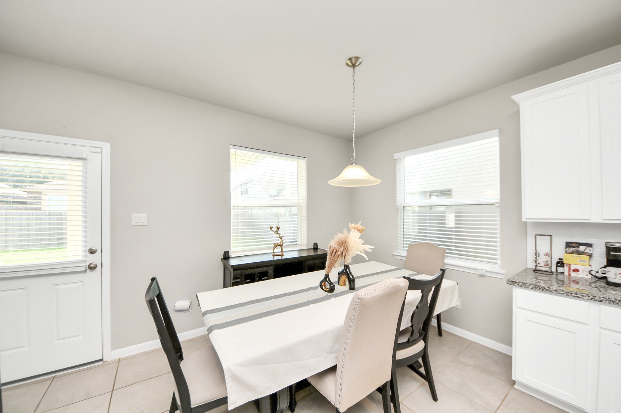 6302 Prince Place Drive Property Photo 16