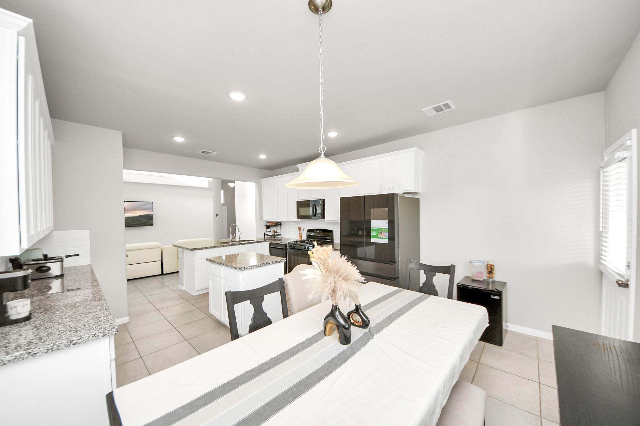 6302 Prince Place Drive Property Photo 18