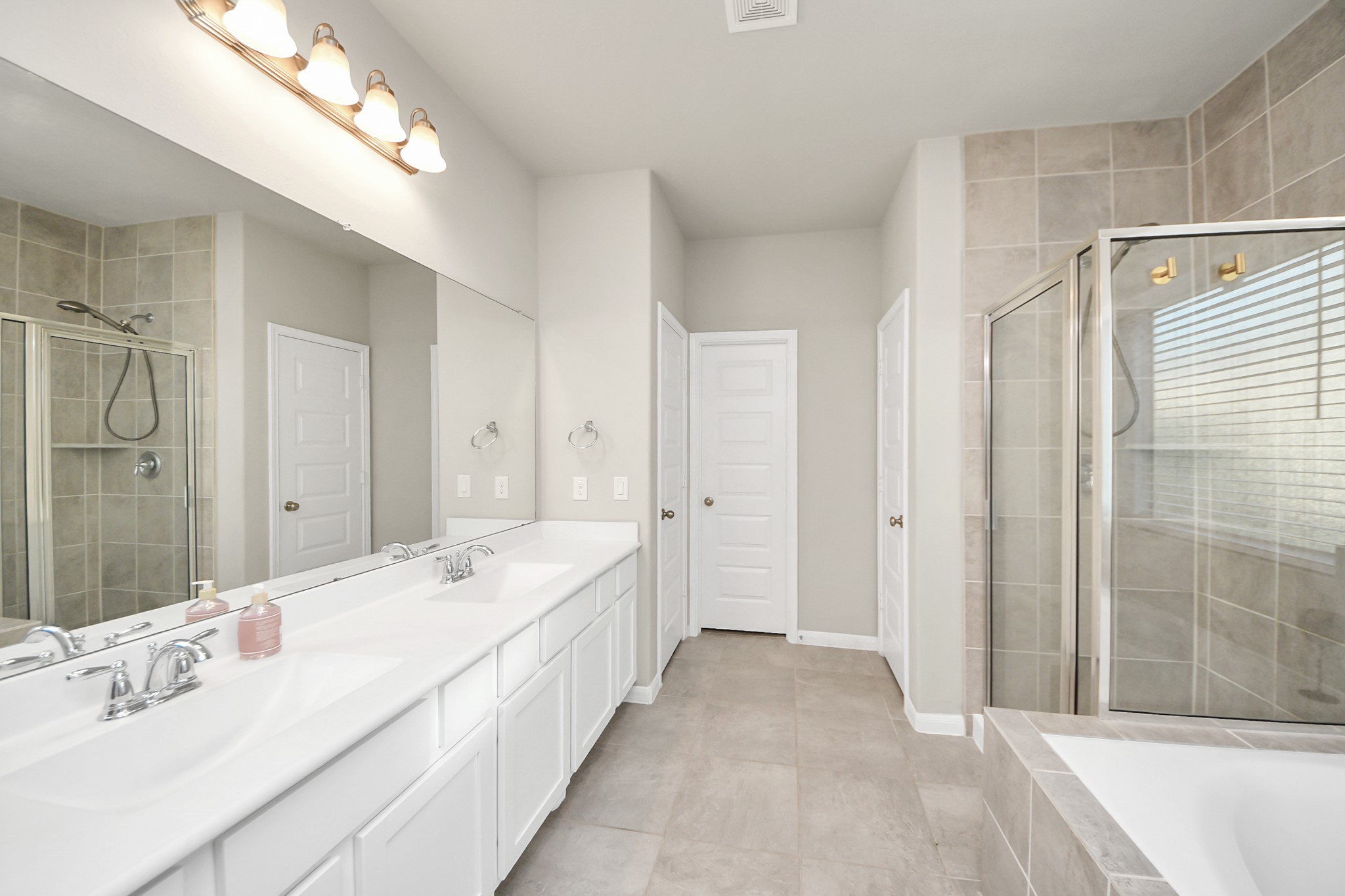 6302 Prince Place Drive Property Photo 22