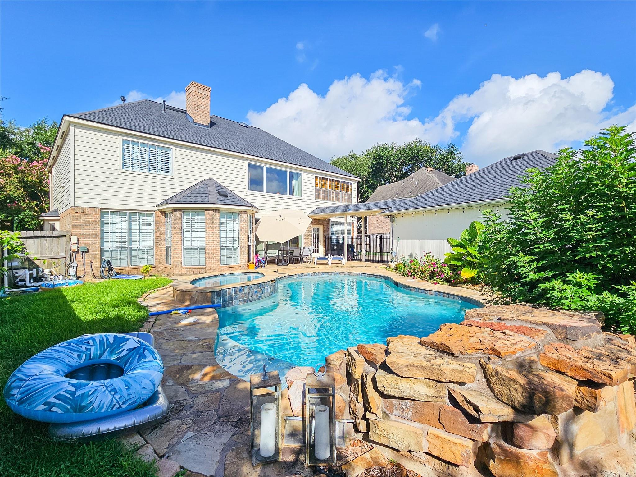 5007 Cambridge Street, Sugar Land TX 77479 Property Photo 1