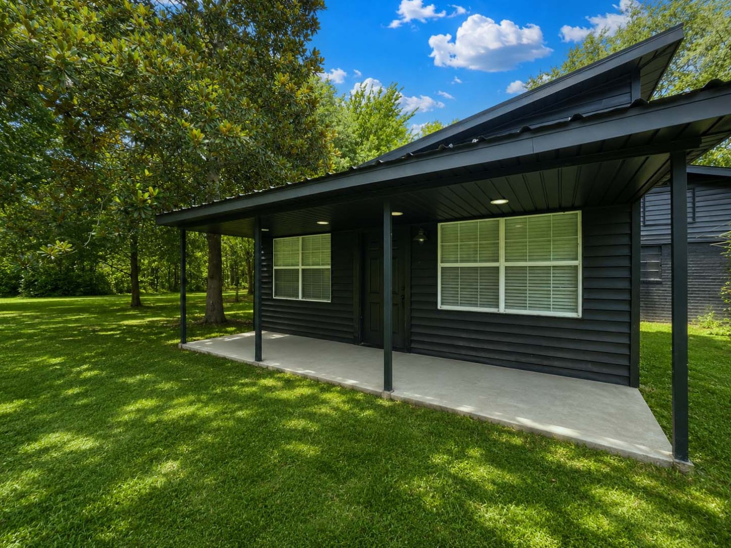 435 County Road 3310 Property Photo 9