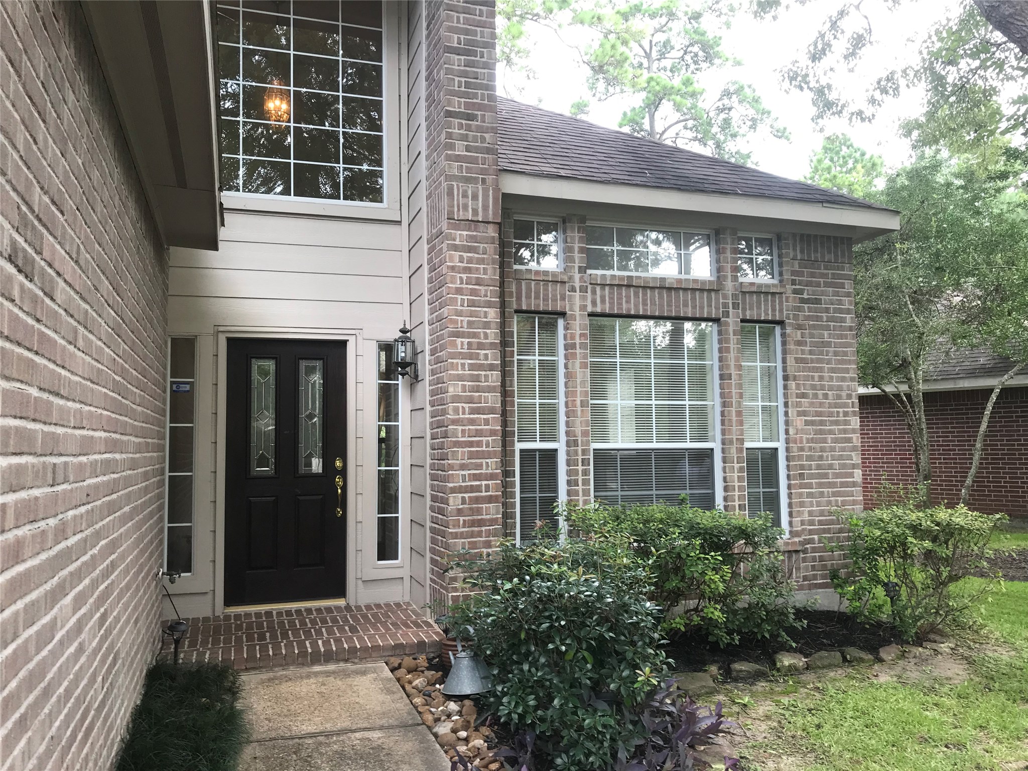 147 N Willow Point Circle Property Photo 2