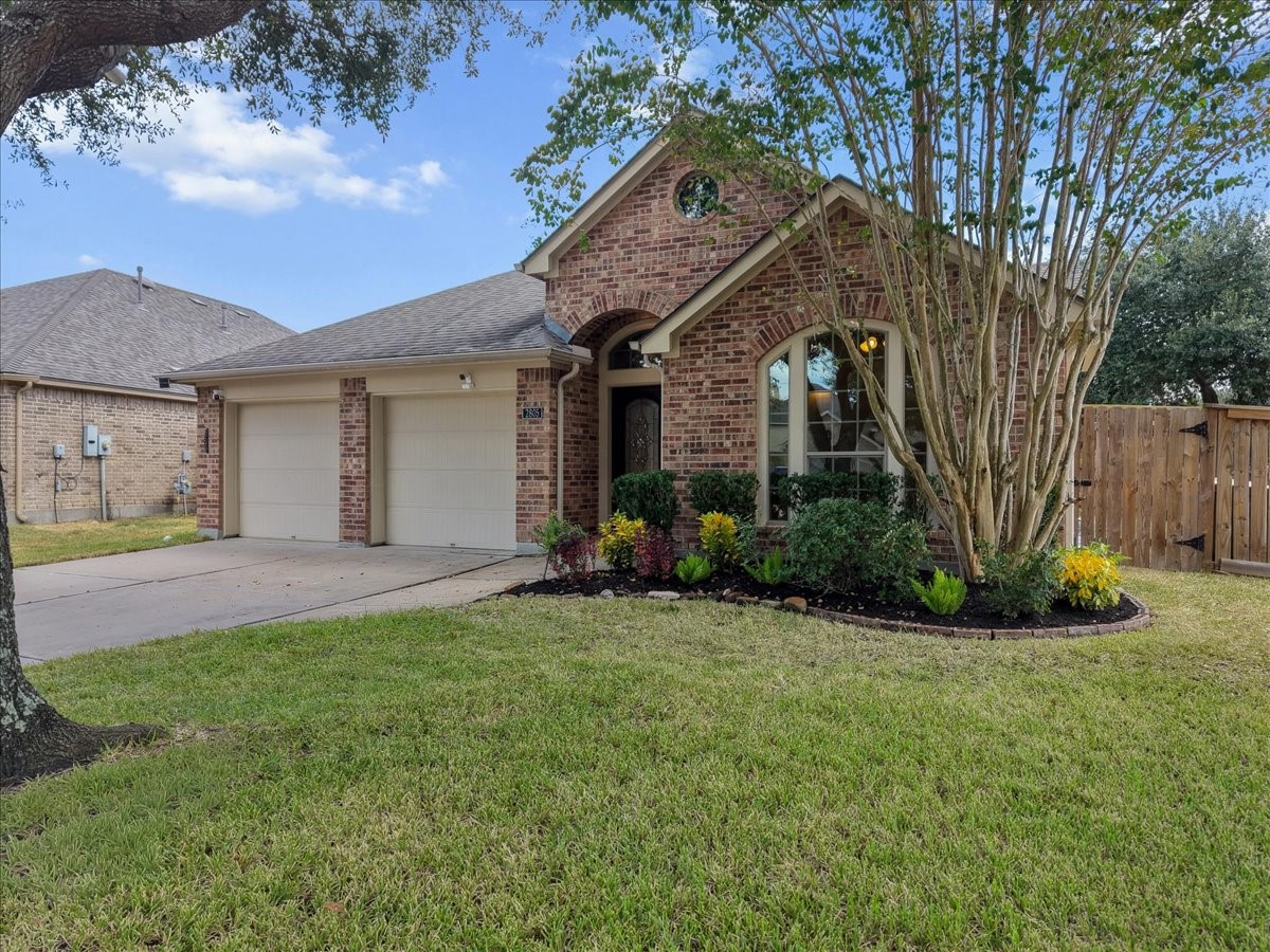 2805 Enchanted Lake Drive Property Photo 5