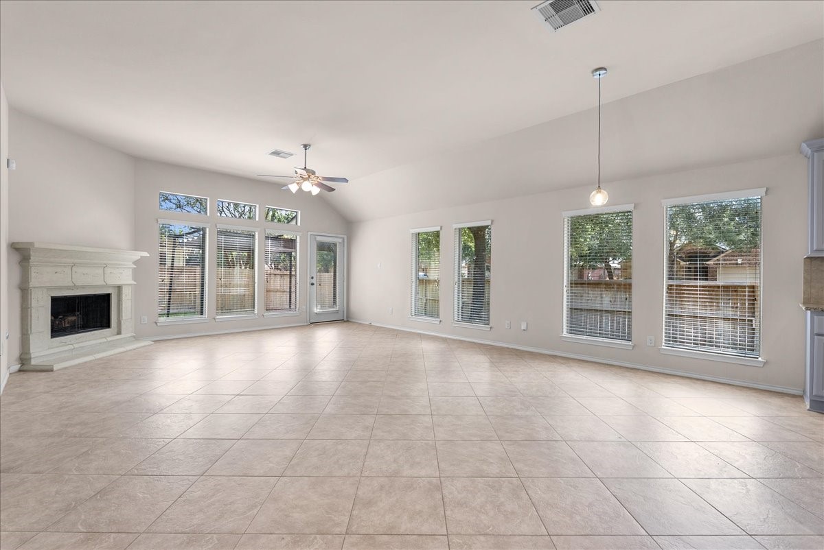 2805 Enchanted Lake Drive Property Photo 11