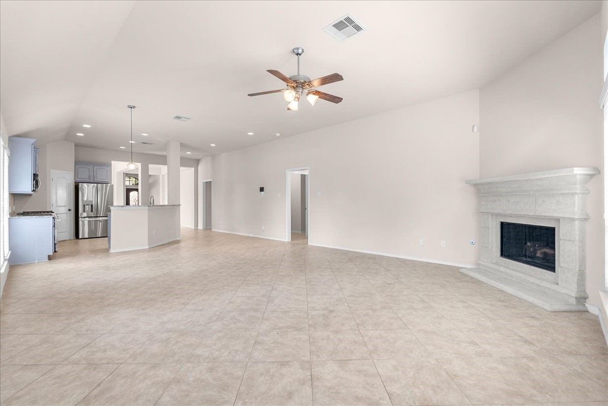 2805 Enchanted Lake Drive Property Photo 14