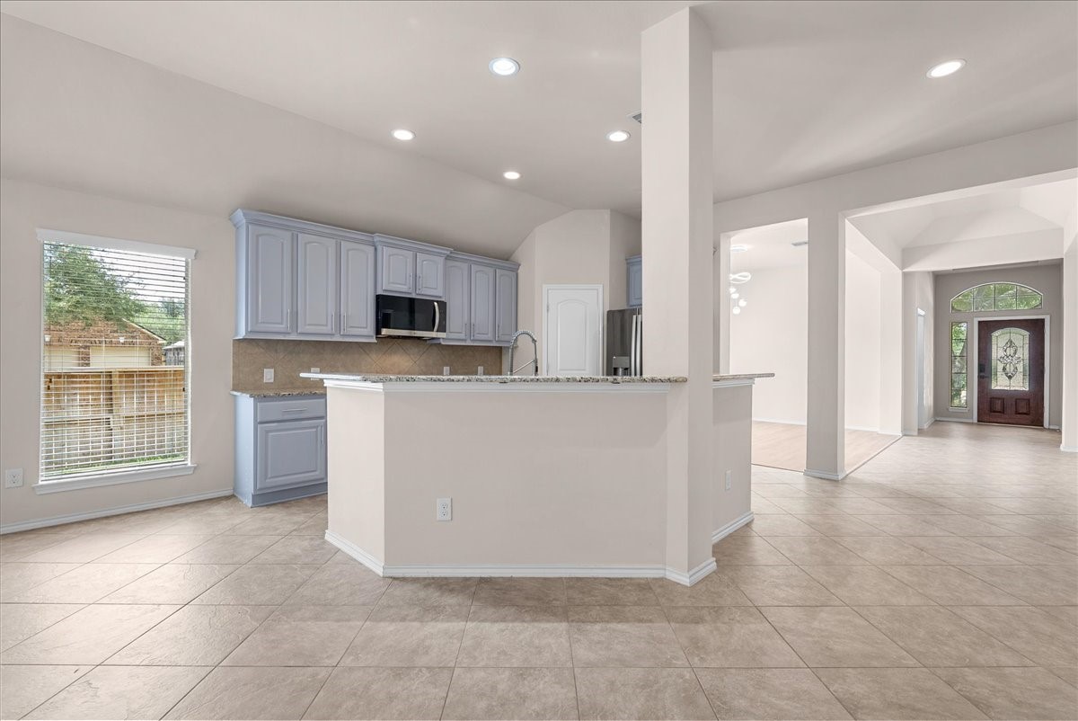 2805 Enchanted Lake Drive Property Photo 16
