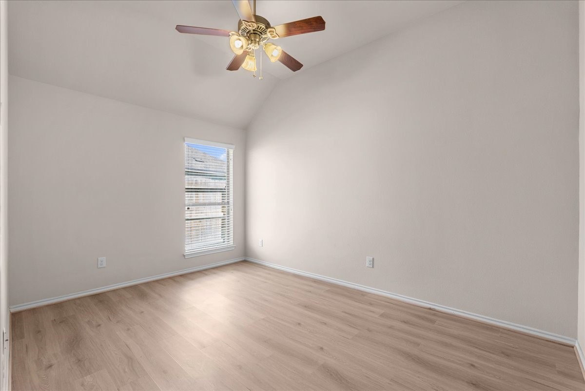 2805 Enchanted Lake Drive Property Photo 30