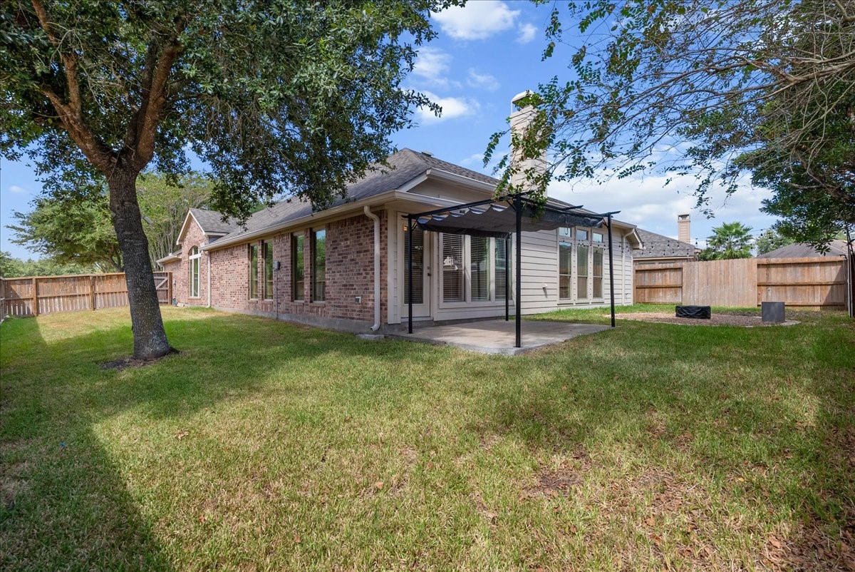 2805 Enchanted Lake Drive Property Photo 36