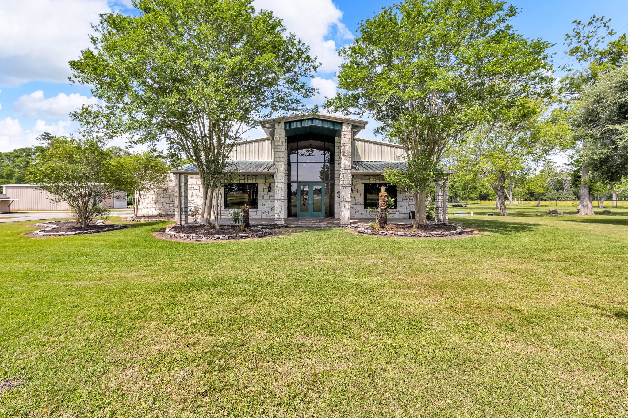 19019 Fm 2100 Road Property Photo 3
